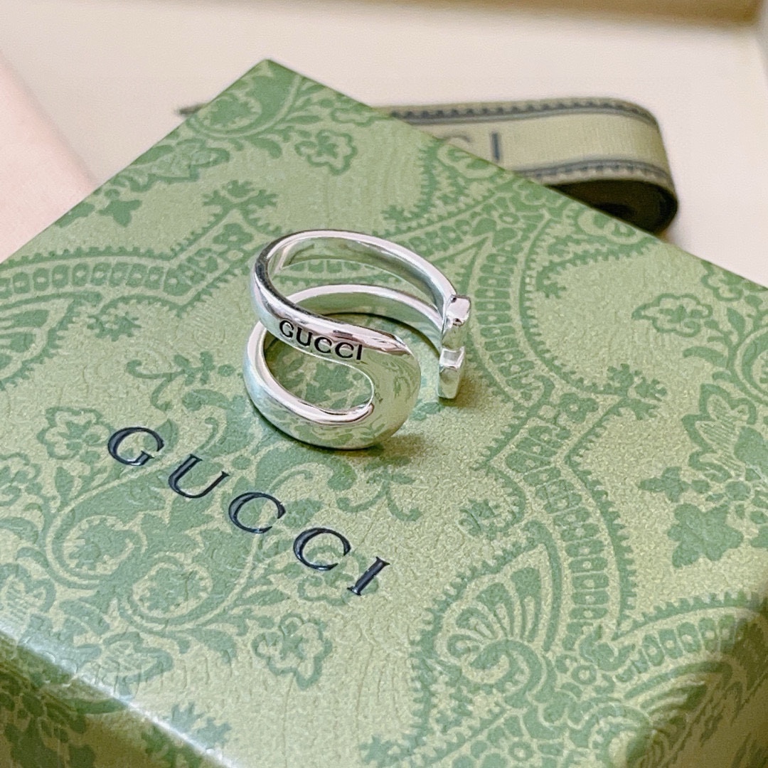 [TOP] GUCCI GG Ring - Silver