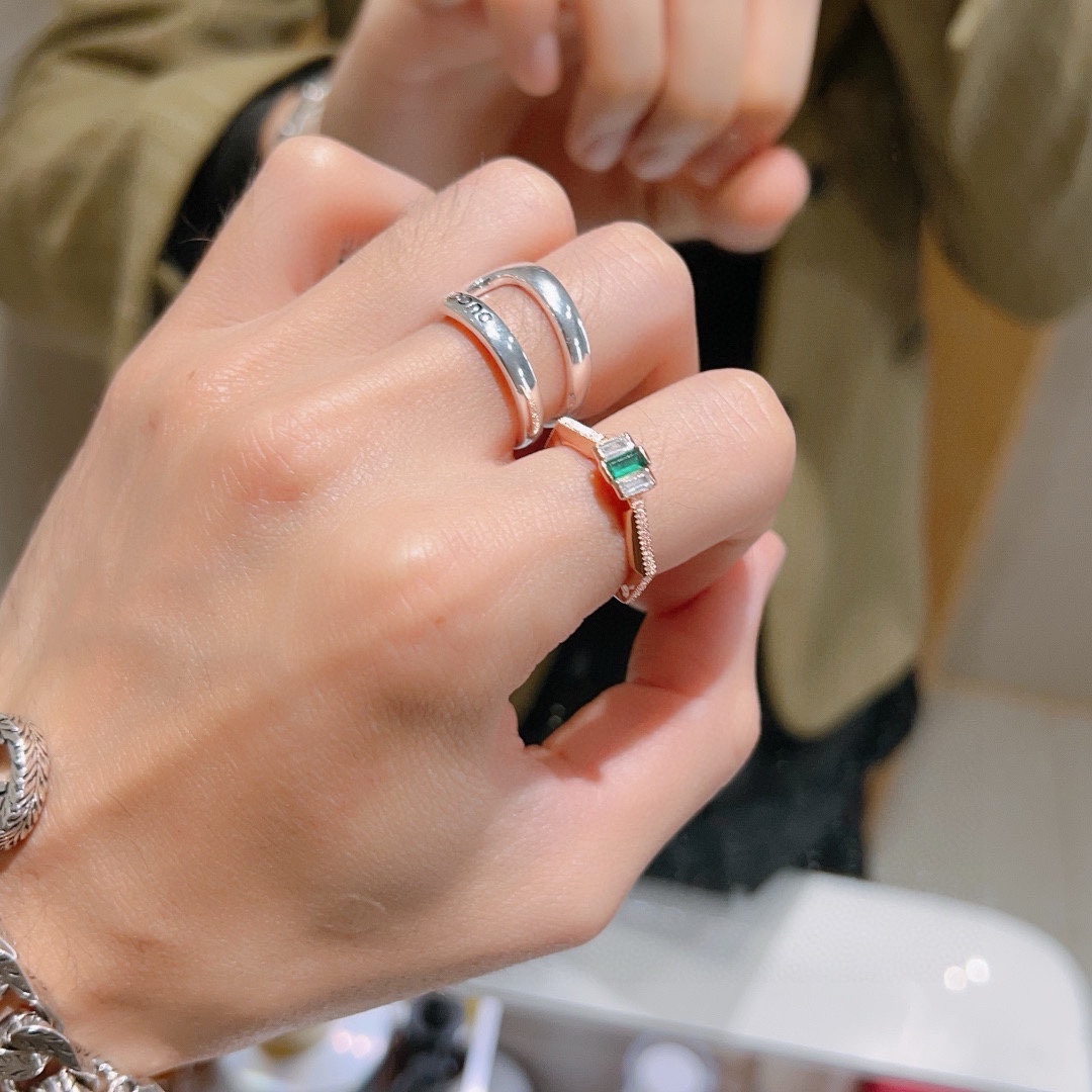 [TOP] GUCCI GG Ring - Silver