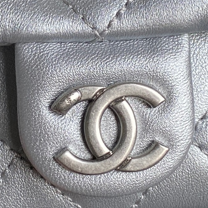 [TOP] CHANEL Hobo Bag 22x31x15cm - Silver