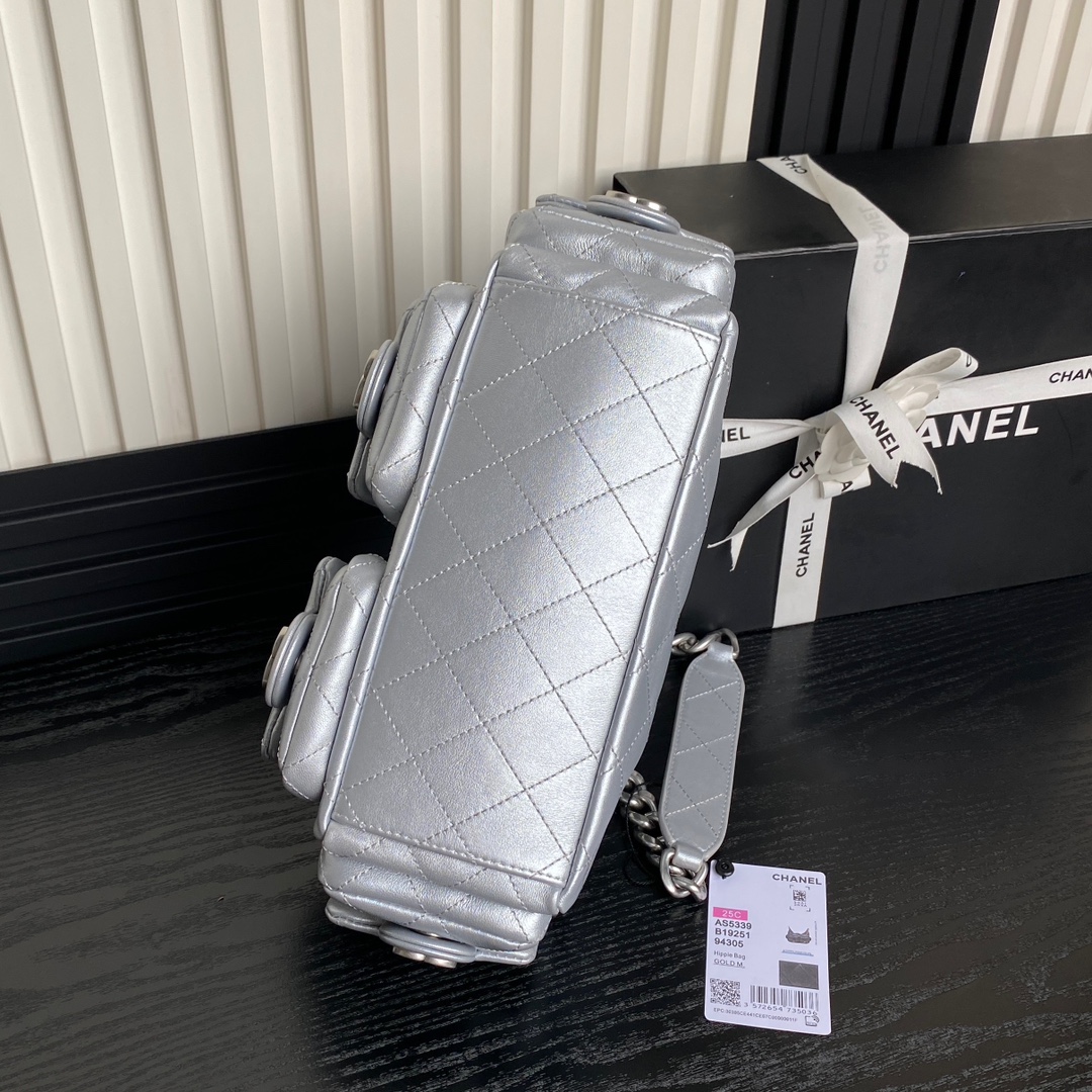 [TOP] CHANEL Hobo Bag 22x31x15cm - Silver