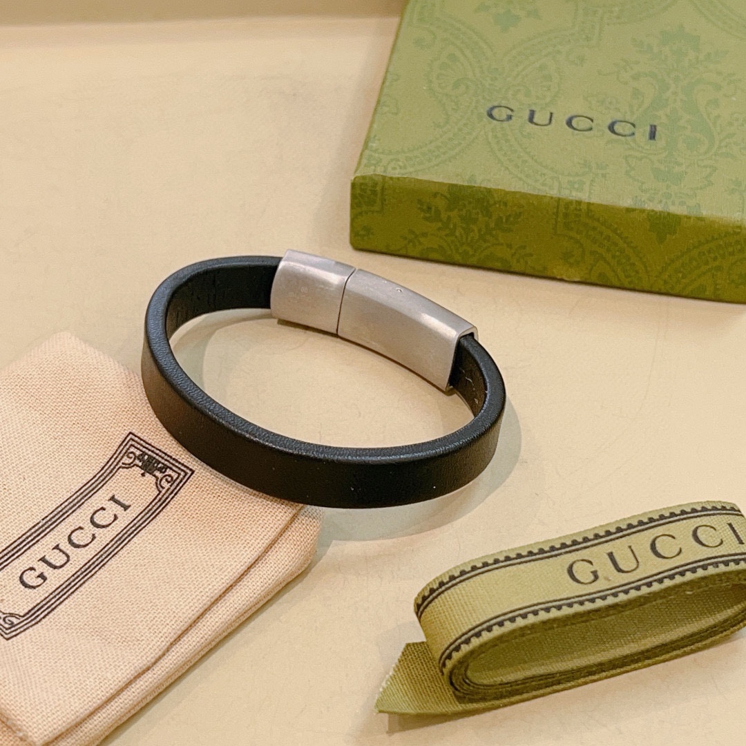 [TOP] GUCCI Plaid Cowhide Bracelet - Black