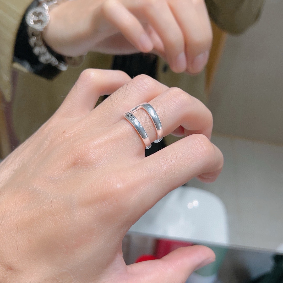 [TOP] GUCCI GG Ring - Silver