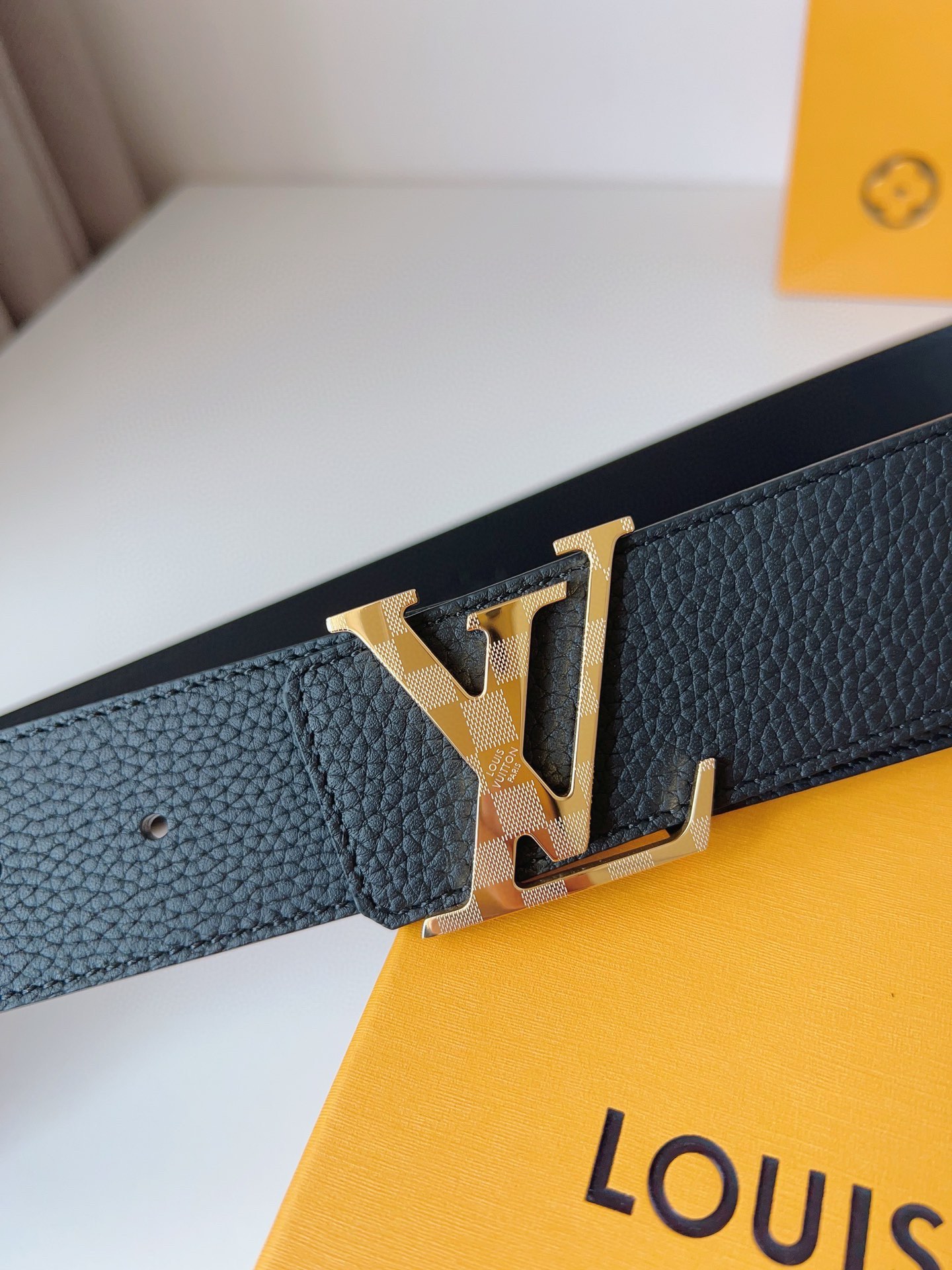 [TOP] Louis Vuitton LV Damier Reversible Belt - 4.0CM