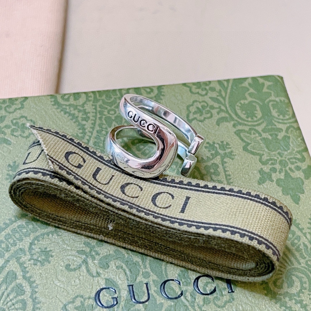 [TOP] GUCCI GG Ring - Silver