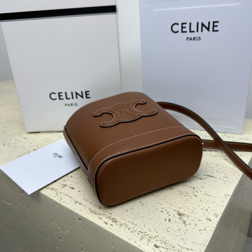 [TOP] CELINE Triomphe Bags Mini Smooth Cowhide Bucket Bag 19.5*16*7CM - Brown