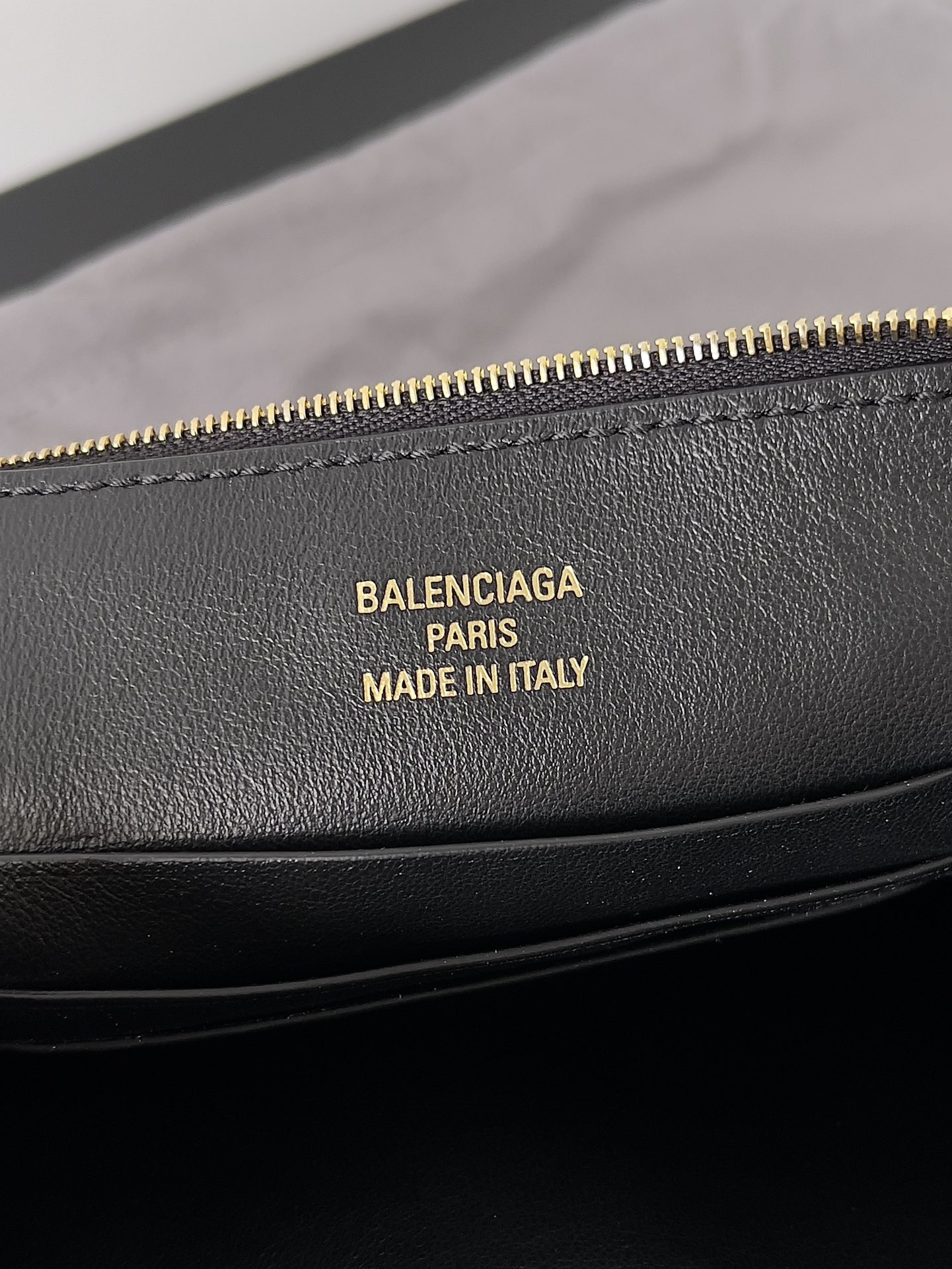 [TOP] BALENCIAGA Rodeo Shoulder Bag 22×11.9x12.7cm - Black & GHW/SHW