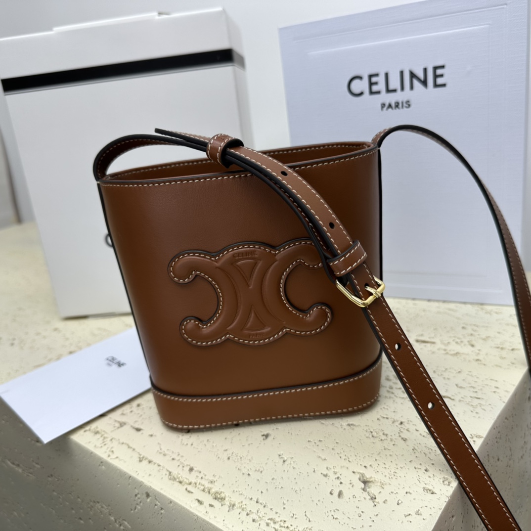 [TOP] CELINE Triomphe Bags Mini Smooth Cowhide Bucket Bag 19.5*16*7CM - Brown
