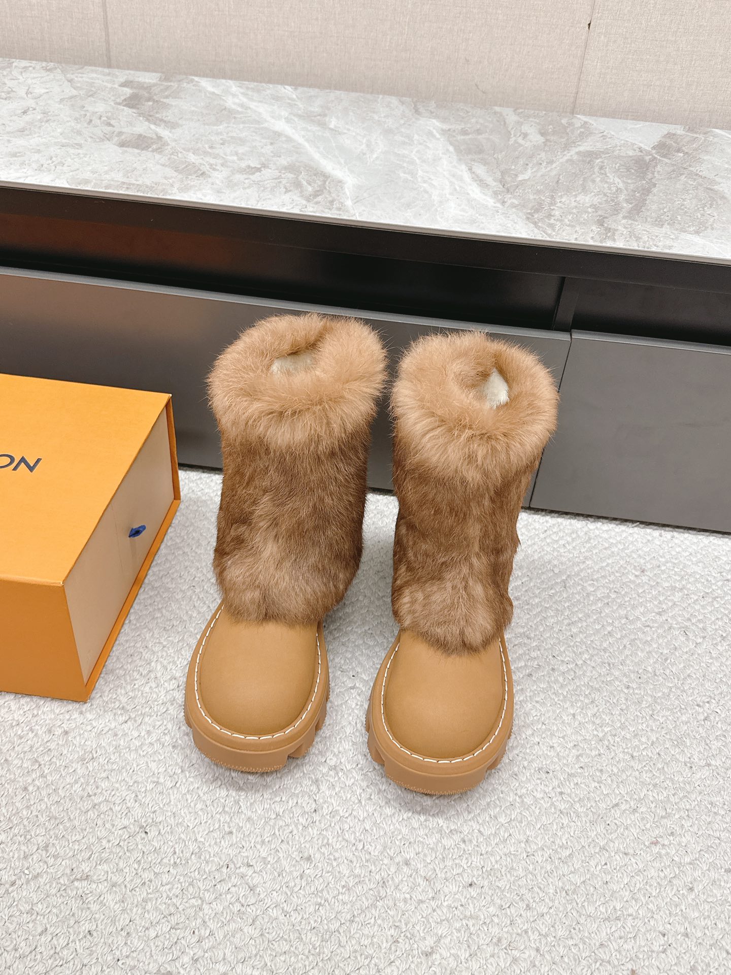 [TOP] Louis Vuitton LV Mauri Short Boots - 2 Colors