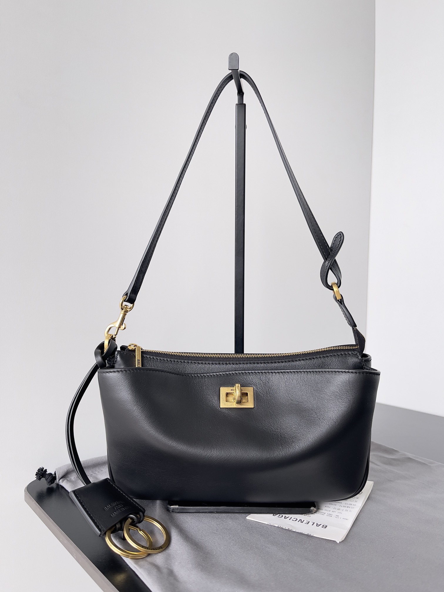 [TOP] BALENCIAGA Rodeo Shoulder Bag 22×11.9x12.7cm - Black & GHW/SHW