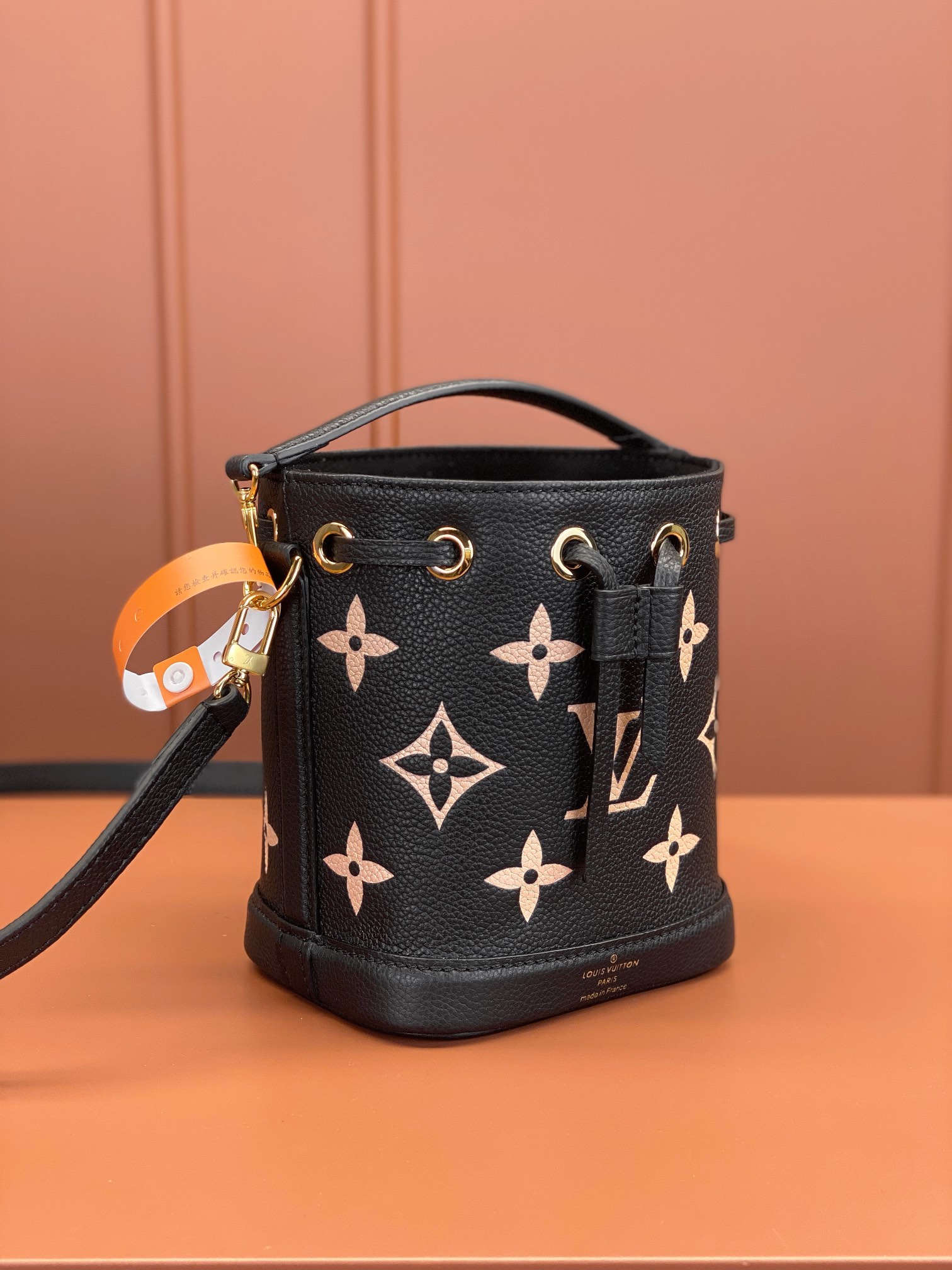 [TOP] Louis Vuitton LV NANO NOÉ Bag 16x13x10cm- Black