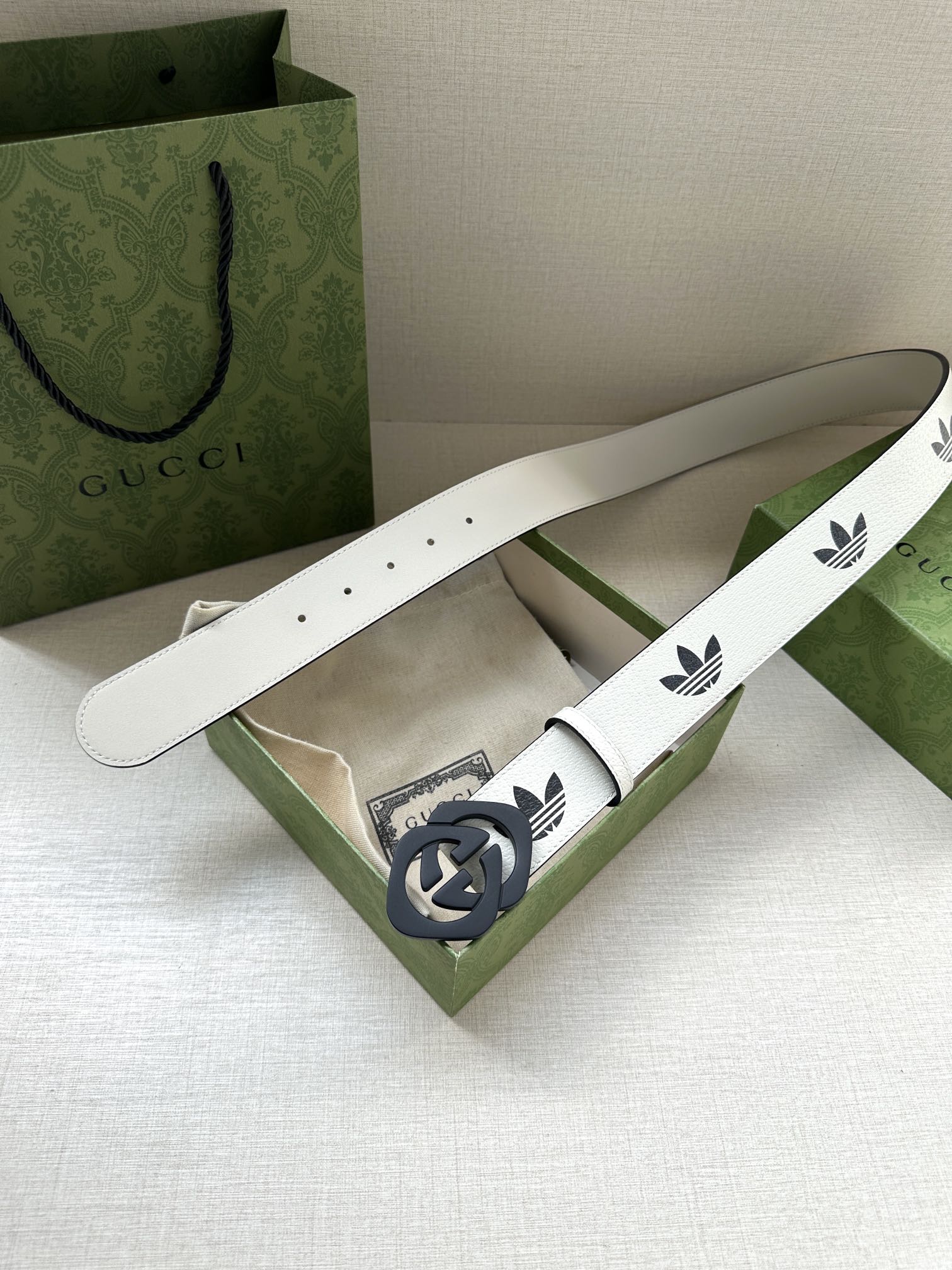 [TOP] GUCCI x Adidas GG Belt with Trefoil Print - 4.0cm