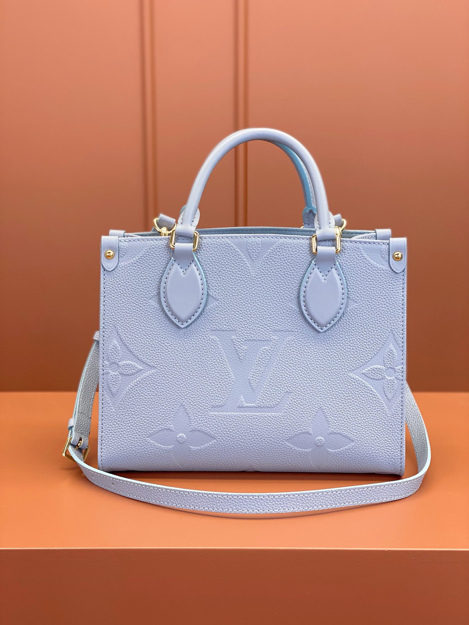 [TOP] Louis Vuitton LV On The Go Bag 25x19x11.5cm - Blue