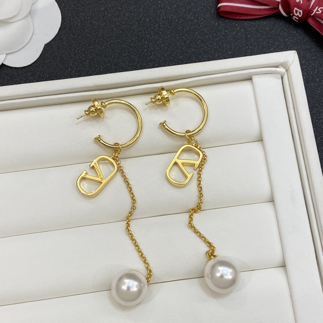 [TOP] VALENTINO Pearl Earrings - 2 Color