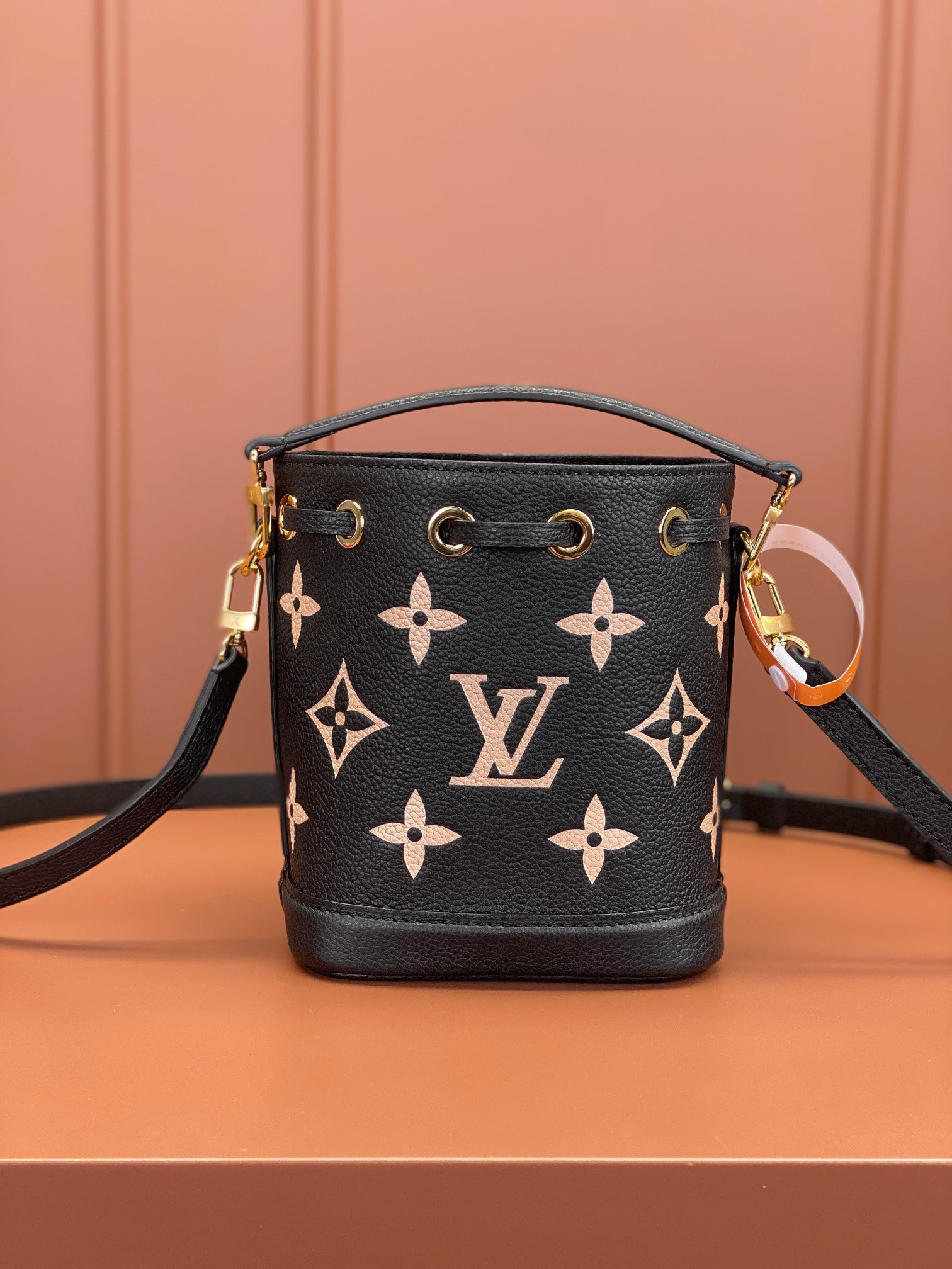[TOP] Louis Vuitton LV NANO NOÉ Bag 16x13x10cm- Black