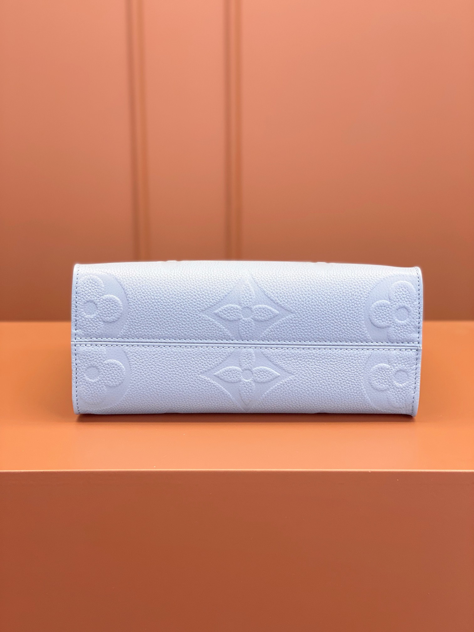 [TOP] Louis Vuitton LV On The Go Bag 25x19x11.5cm - Blue