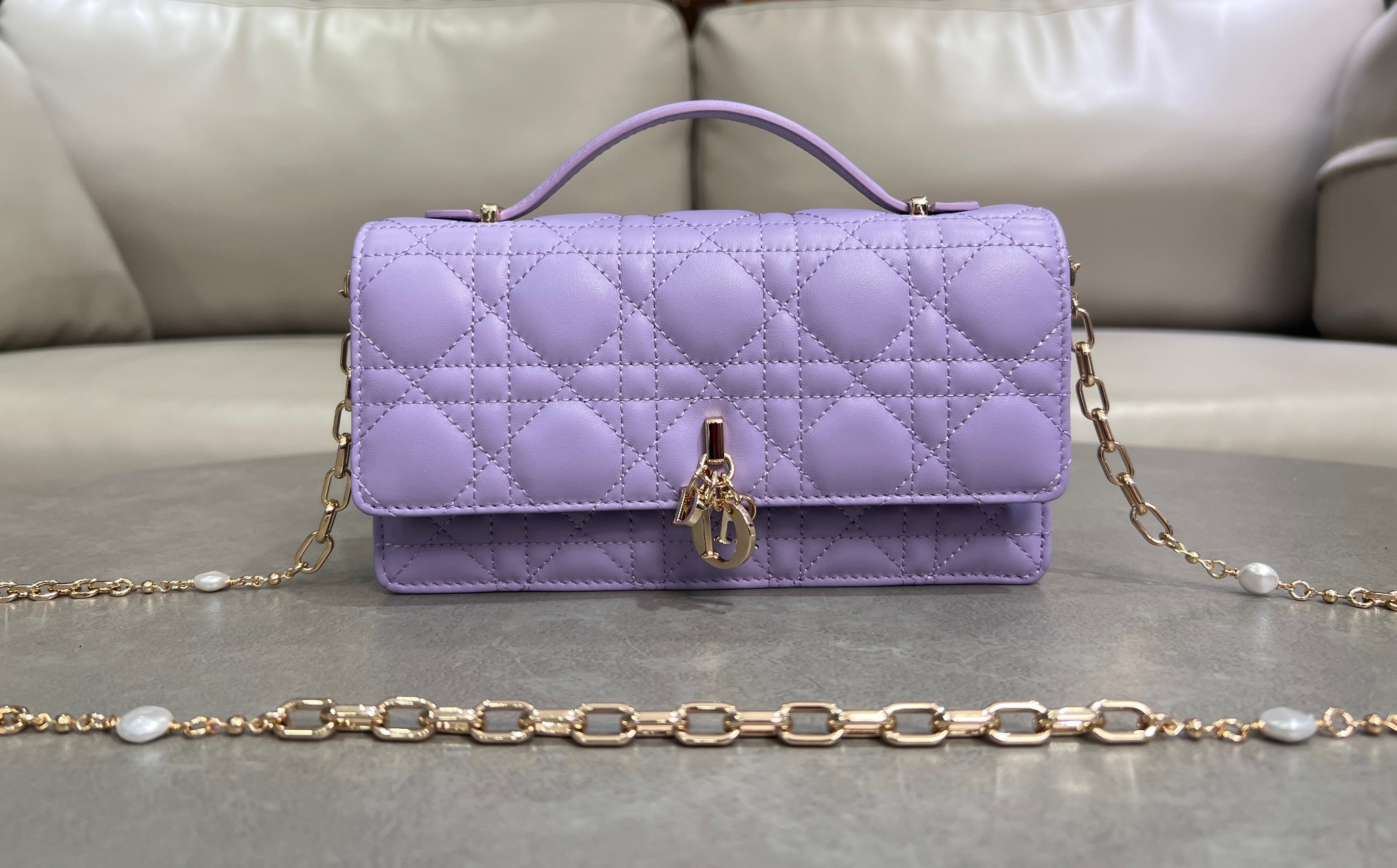 [TOP] Christian Dior Lady Pearl Clutch Bag Sheepskin 21*11.5*4.5 cm -  Purple