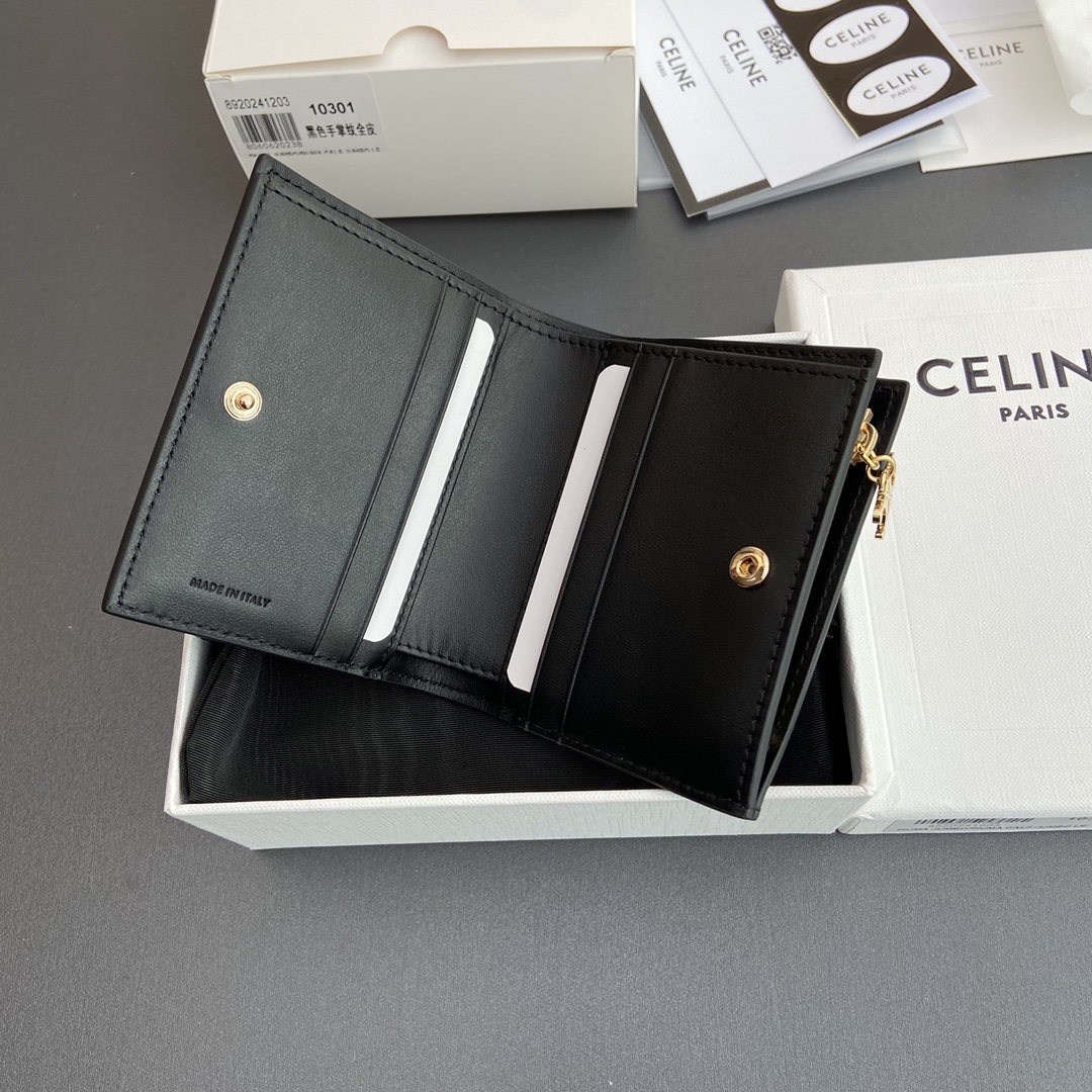 [TOP] CELINE Triomphe Folding Zipper Wallet Grained Calf Leather 9×10.5×2cm - Black