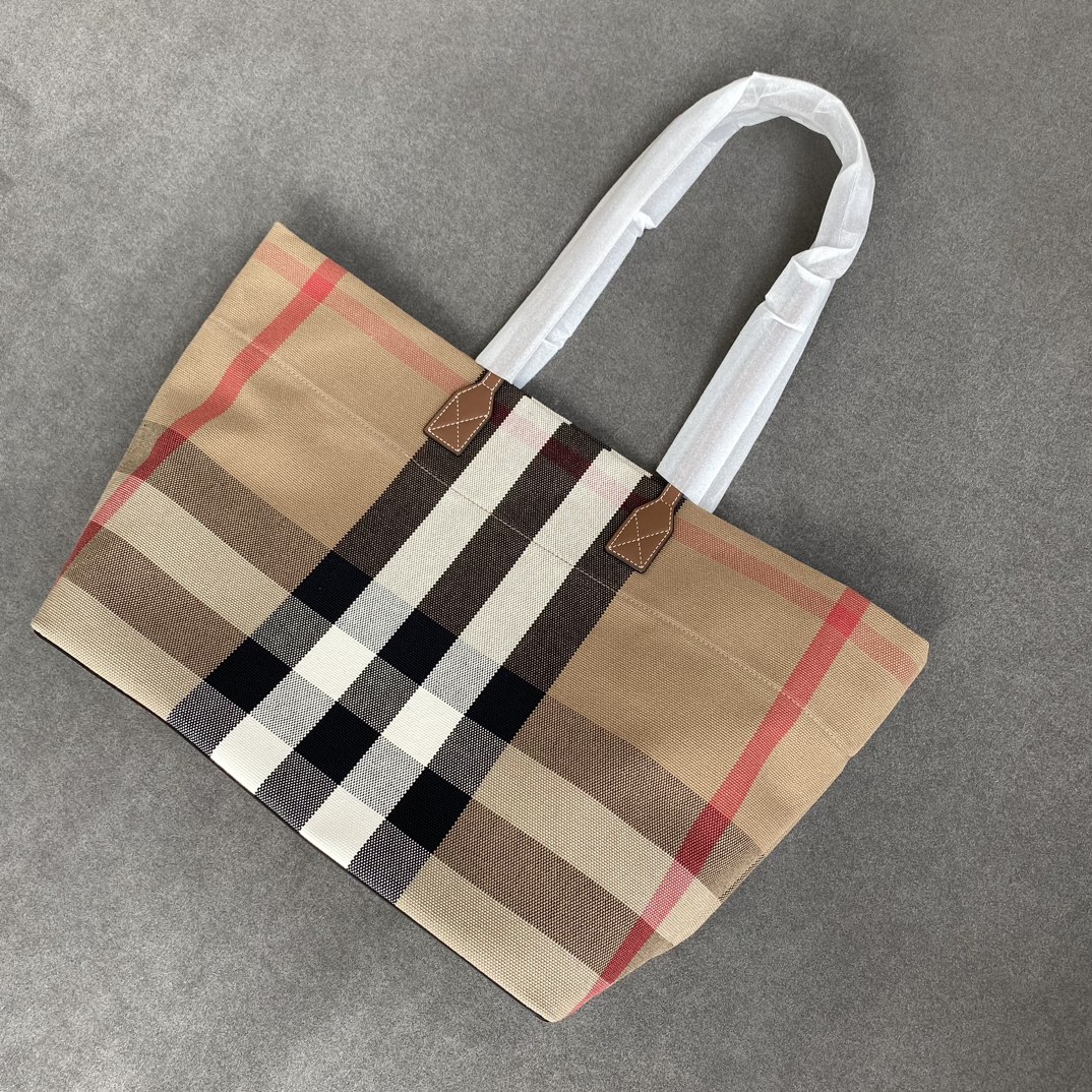[TOP] BURBERRY Shopping Bag 35x30x15cm - Brown