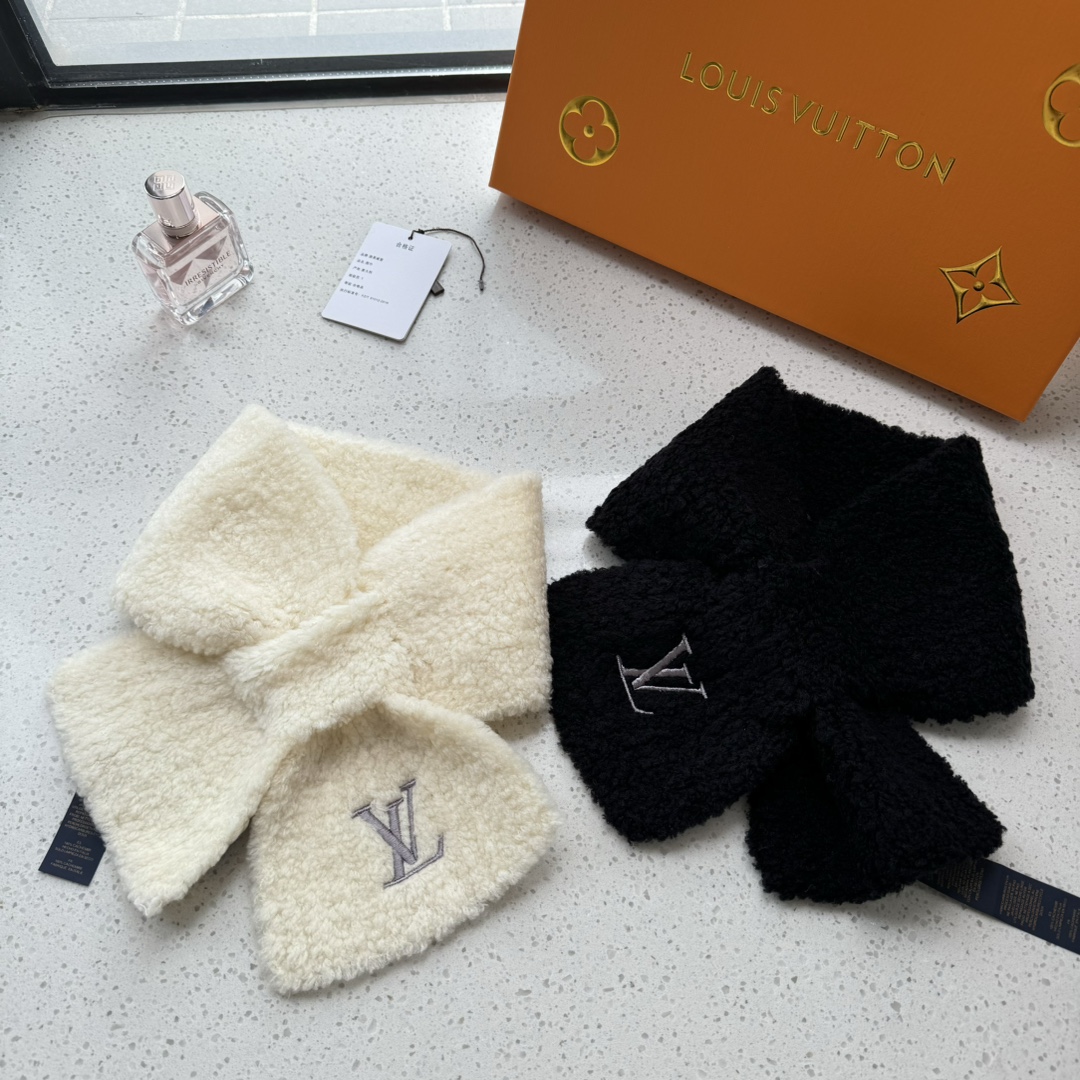 [TOP] Louis Vuitton LV Scarf 117*20cm - 2 Colors
