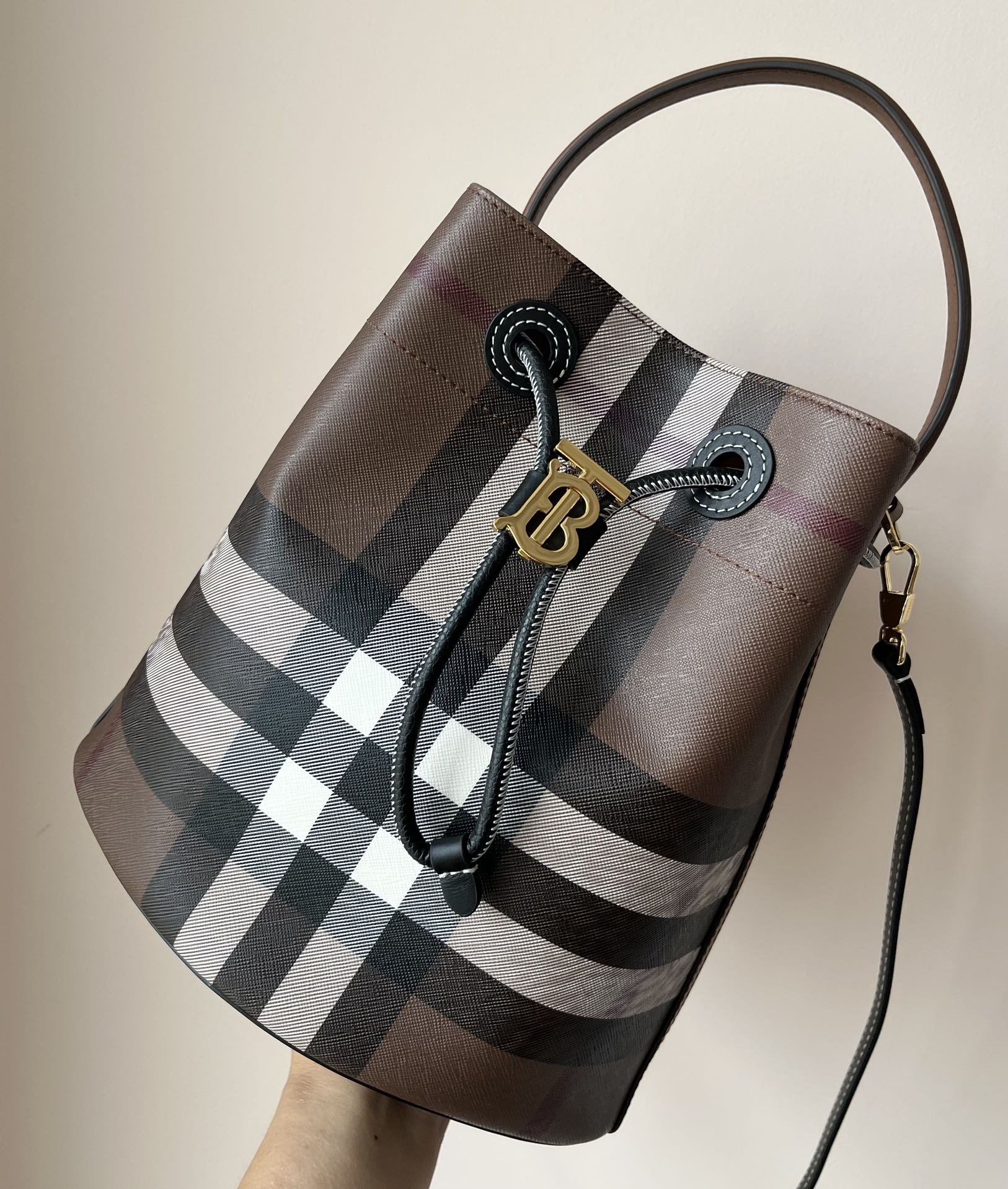 [TOP] BURBERRY Bucket Bag 16 x 26 x 26cm - Brown