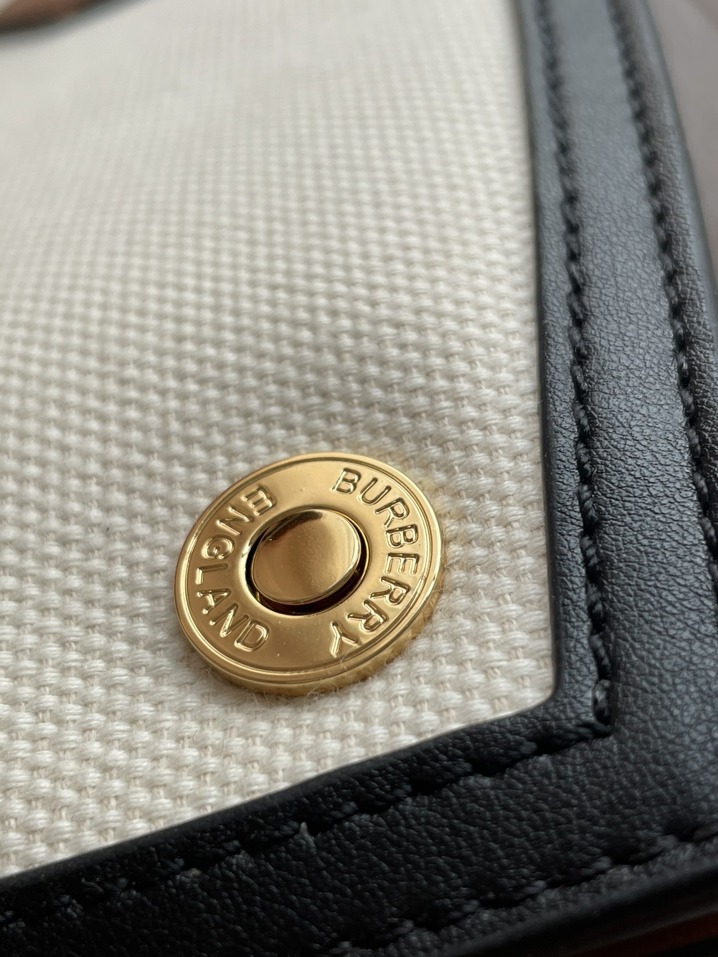 [TOP] BURBERRY  Society Large Logo Graphic Tote Bag 46×35× 21.5cm-White