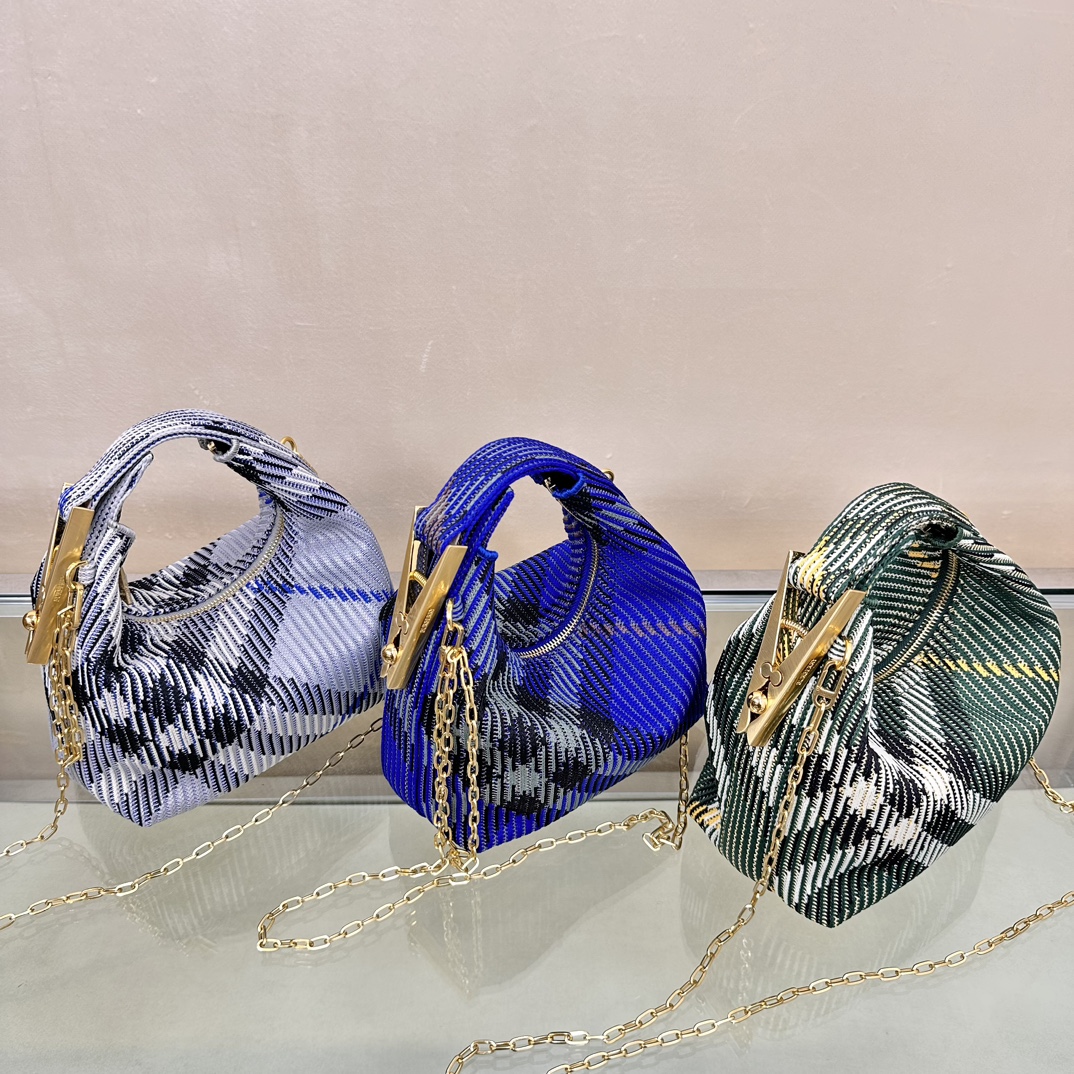 [TOP] BURBERRY  Bag 16×10x26cm -3 Colors