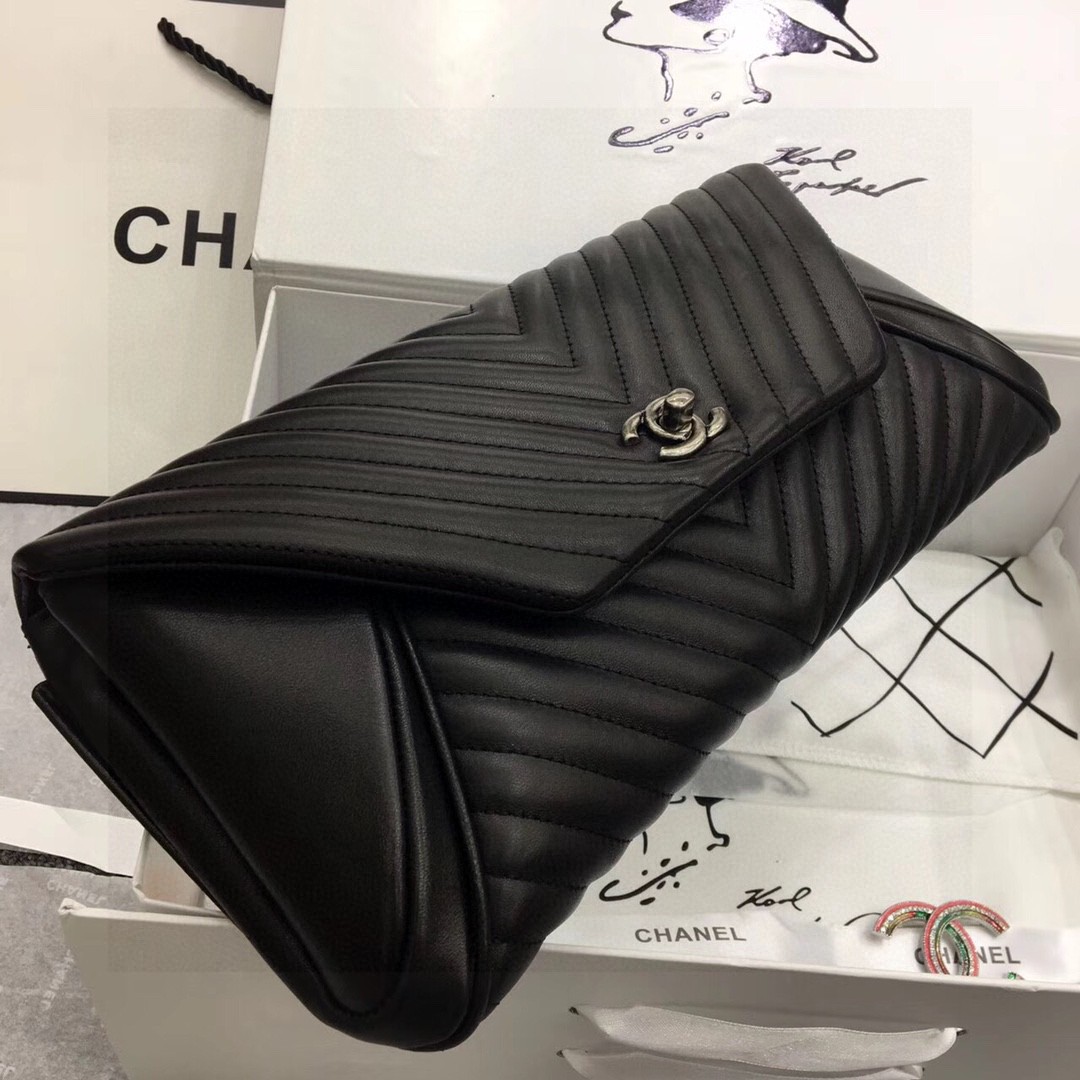 [TOP] CHANEL Lambskin Handbag 29x14.5cm - Black & GHW/SHW