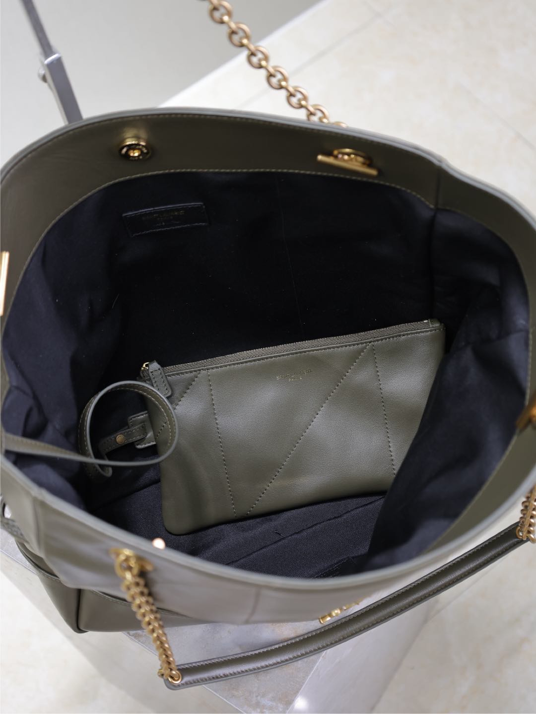 [TOP] Yves Saint Laurent YSL Sheepskin Jamie 4.3 Large POCHON Bag 27×34×3cm - Green