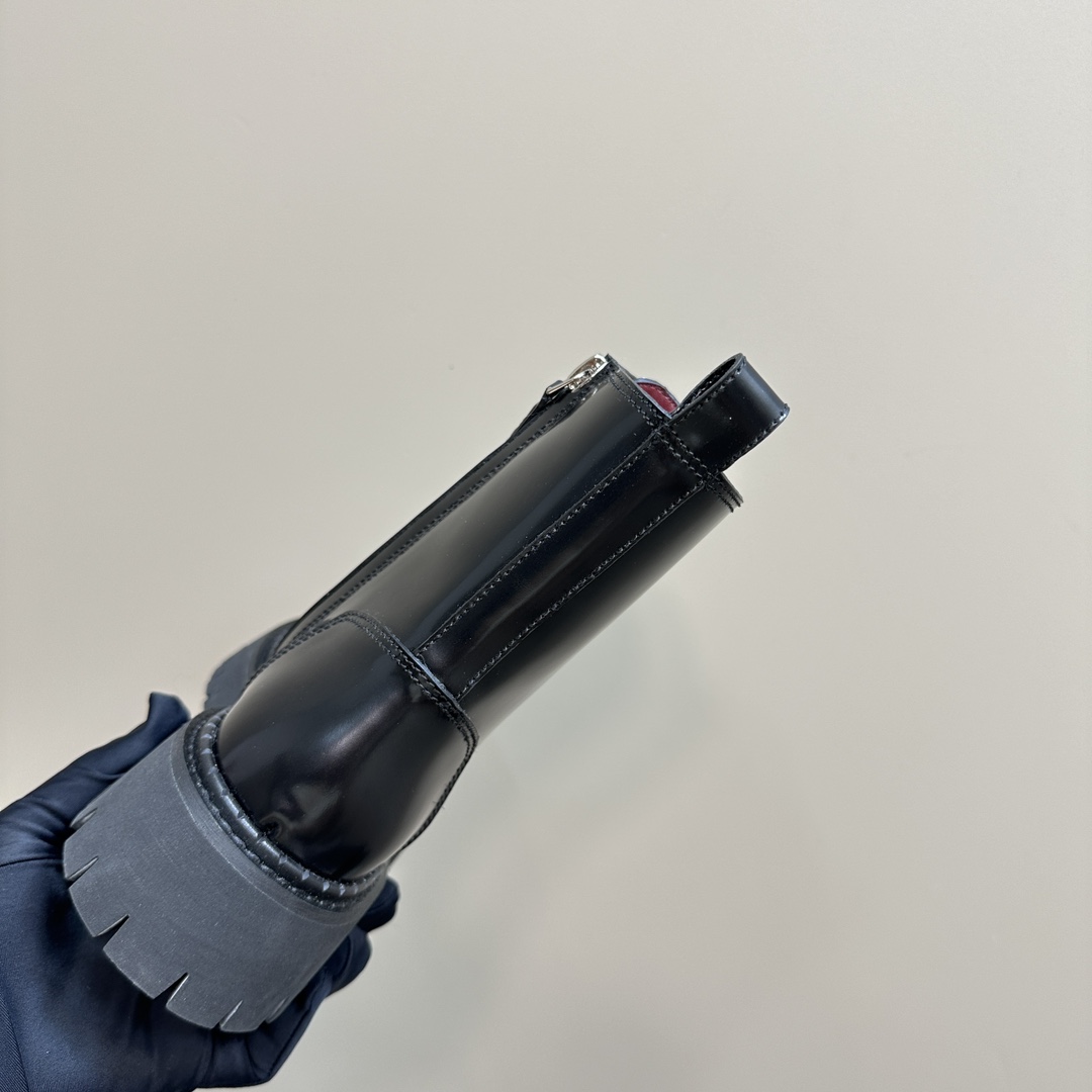 [TOP] GUCCI Side Zip Lace-Up Ankle Boots - 3 Colour