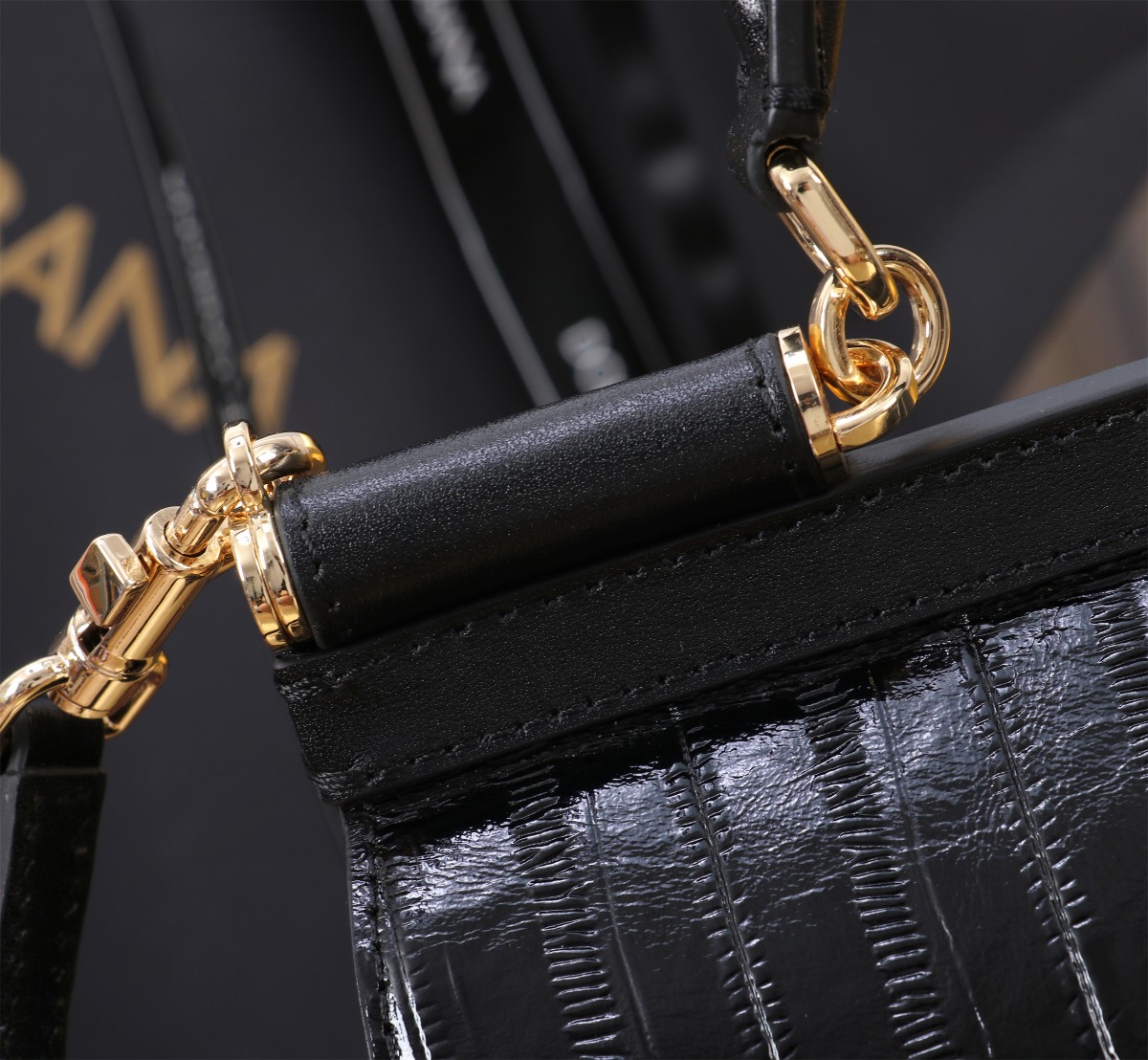 [TOP] Dolce & Gabbana D&G  Cowhide Splicing Sicily Bag 18cm/20cm/25cm - 3 Colour