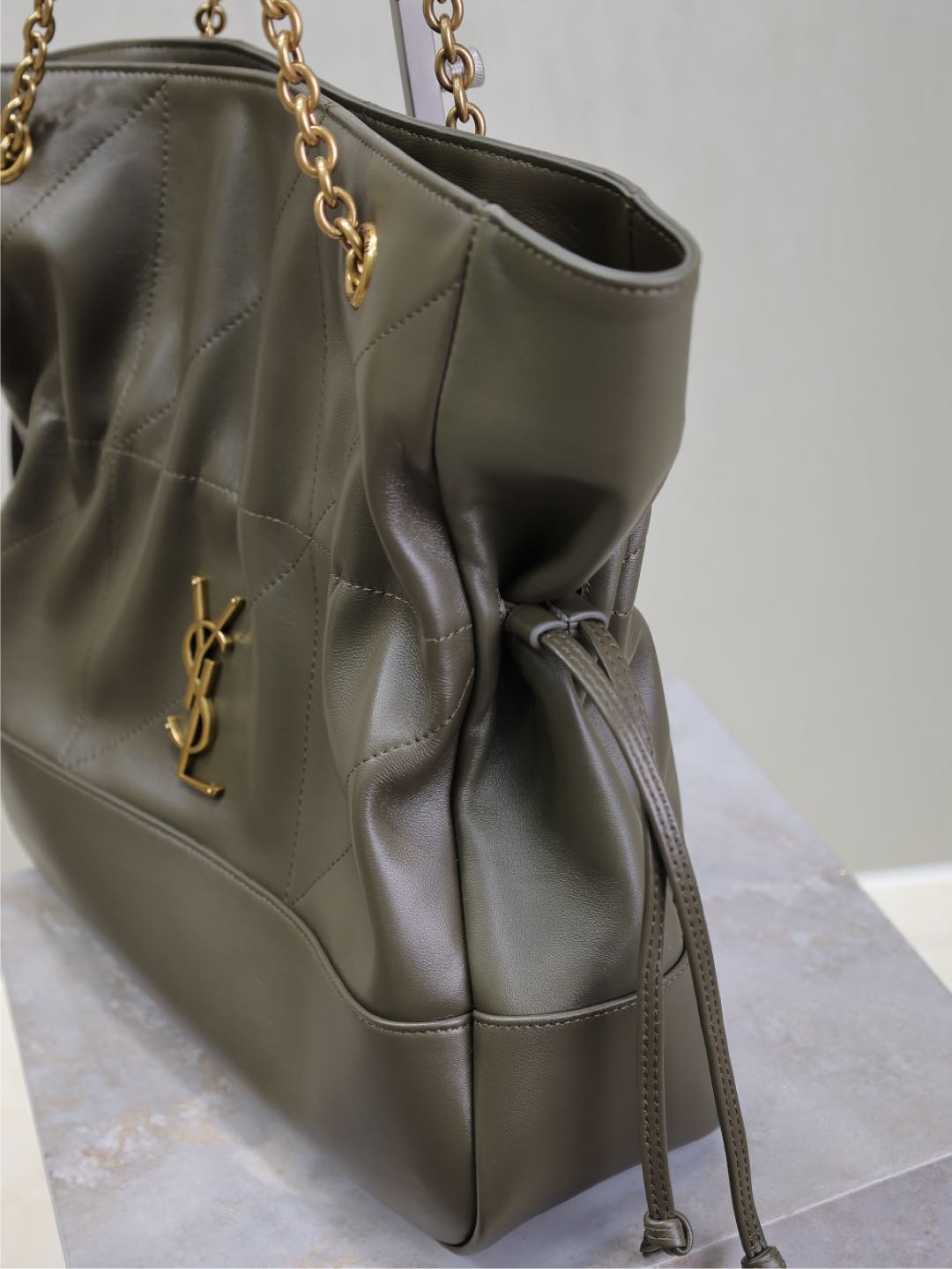 [TOP] Yves Saint Laurent YSL Sheepskin Jamie 4.3 Large POCHON Bag 27×34×3cm - Green