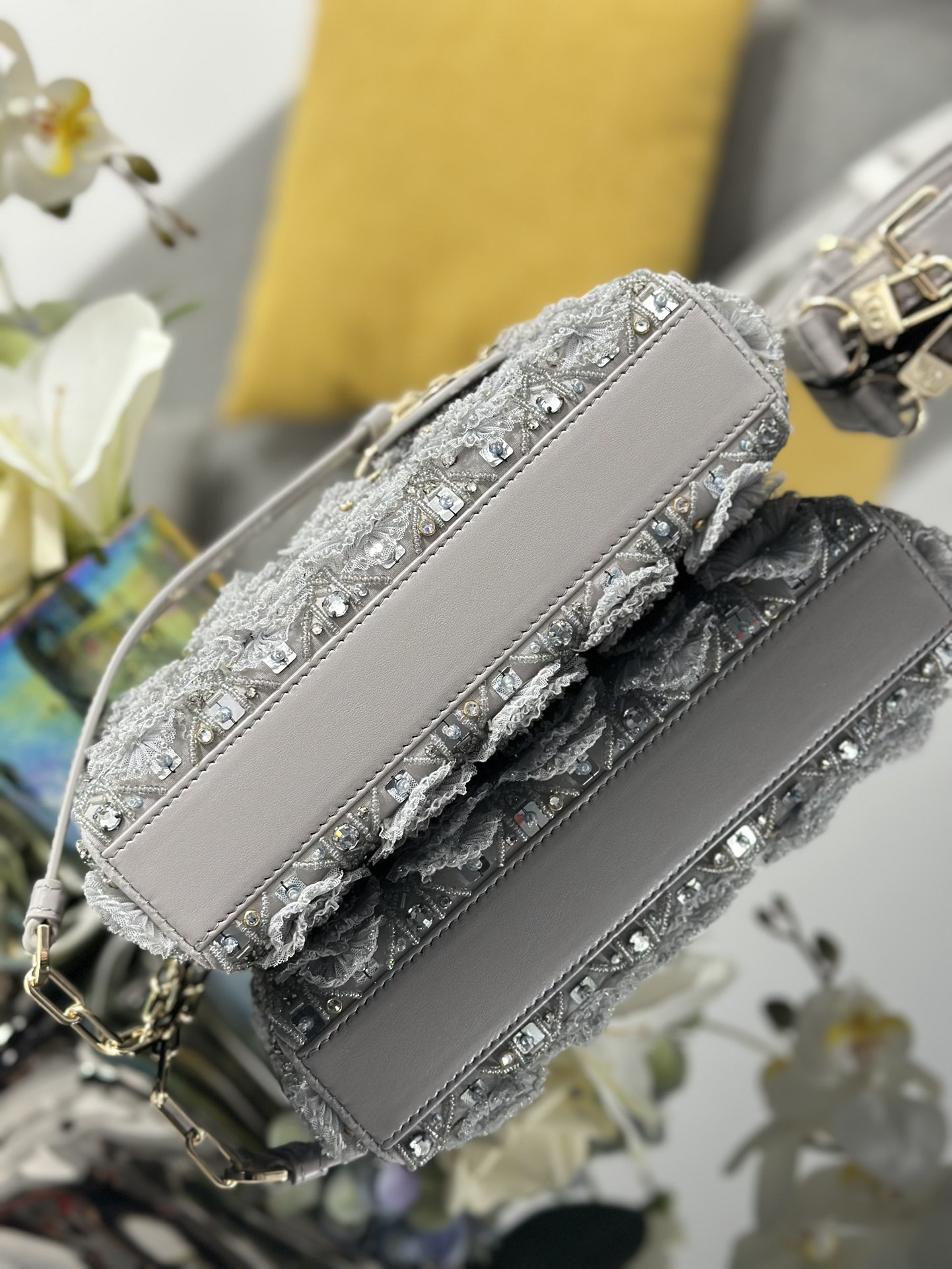 [TOP] Christian Dior Embroidered Lace Bead Lady D-Joy Bag 22*12*6cm - 2 Colour