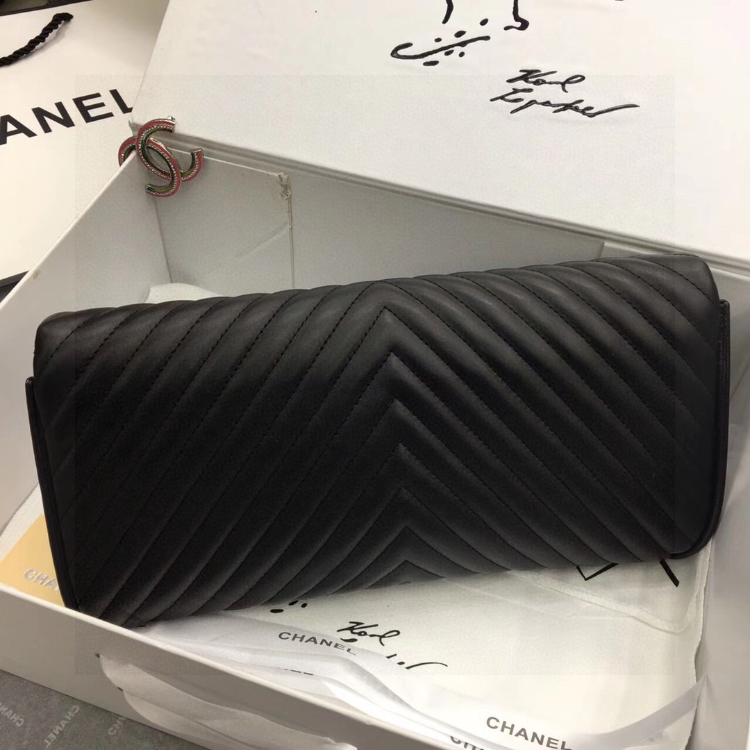 [TOP] CHANEL Lambskin Handbag 29x14.5cm - Black & GHW/SHW