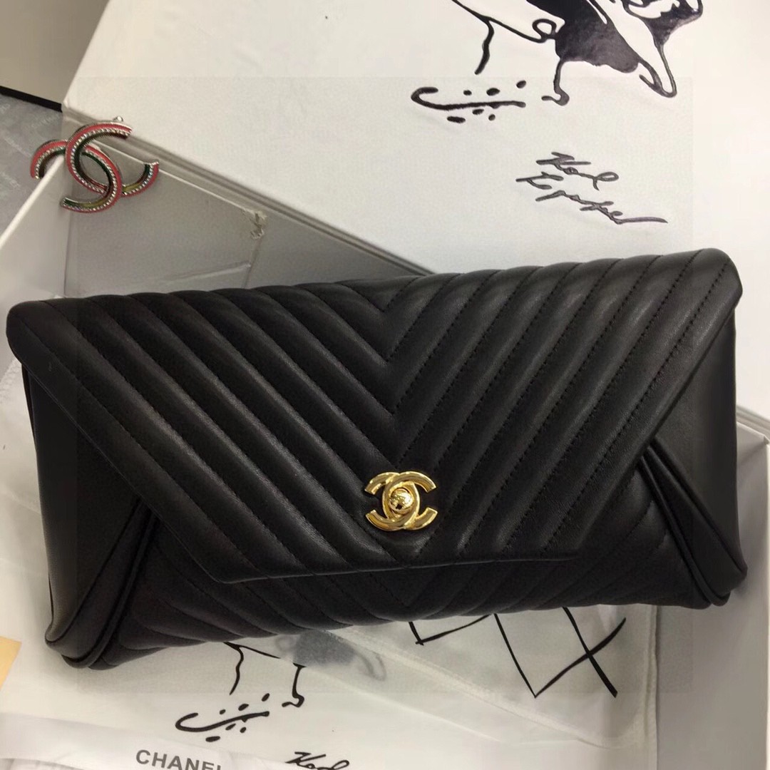 [TOP] CHANEL Lambskin Handbag 29x14.5cm - Black & GHW/SHW