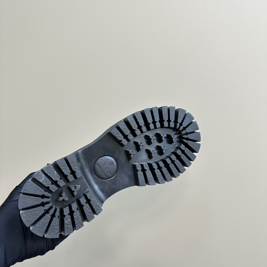 [TOP] GUCCI Elastic Ankle Boots - 2 Colour