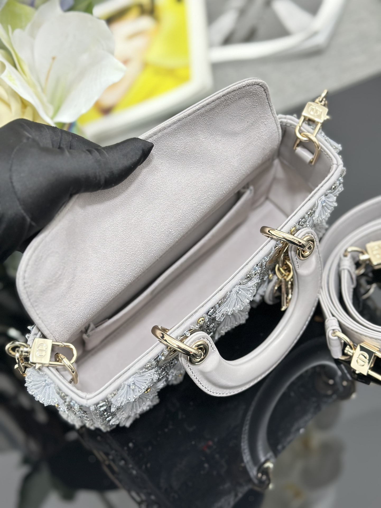 [TOP] Christian Dior Embroidered Lace Bead Lady D-Joy Bag 22*12*6cm - 2 Colour