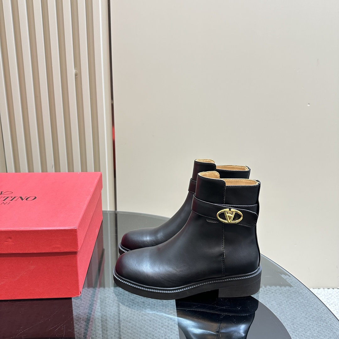 [TOP] VALENTINO Versatile Ankle Boots - Black