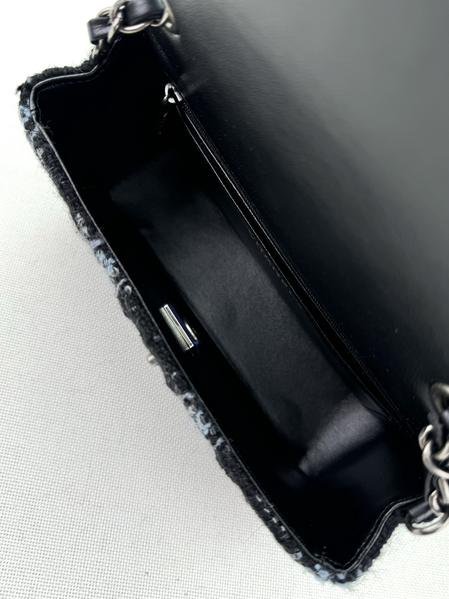 [TOP] CHANEL Woolen Series Plaid Flap Bag 20cm/25cm - Black and Blue