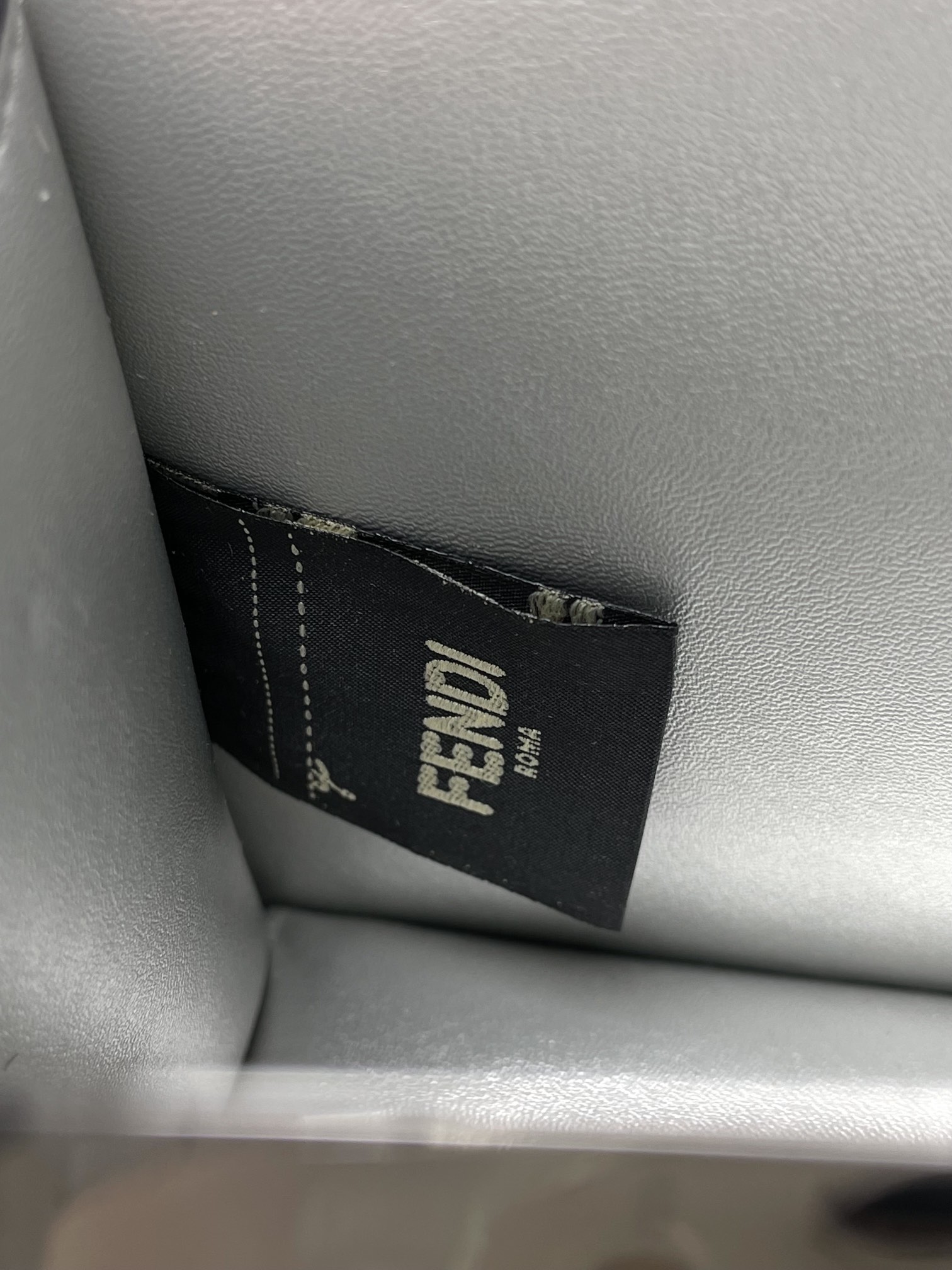 [TOP] FENDI Peekaboo ISeeU Petite Bag 20x11x15cm - Sliver