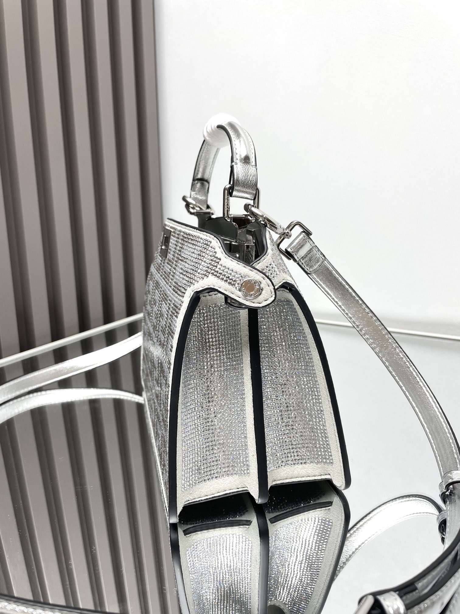 [TOP] FENDI Peekaboo ISeeU Petite Bag 20x11x15cm - Sliver