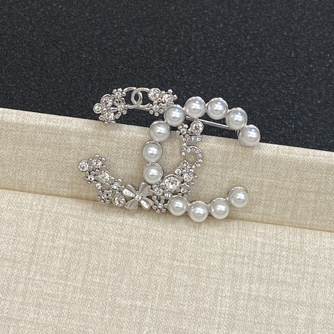 [TOP] CHANEL Brooch - 2 Colour