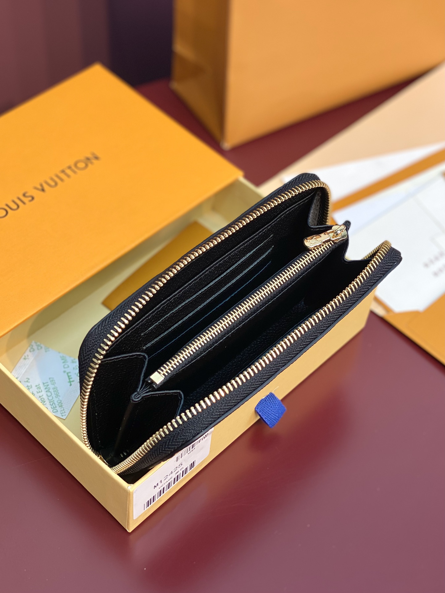 [TOP] Louis Vuitton LV Margot Wallet Monogram Empreinte Leather 17x11x2cm - Black