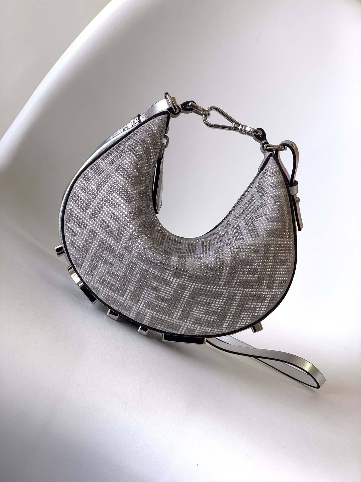 [TOP] FENDI Fendigraphy Mini Bag  20×7.5×13cm- Sliver