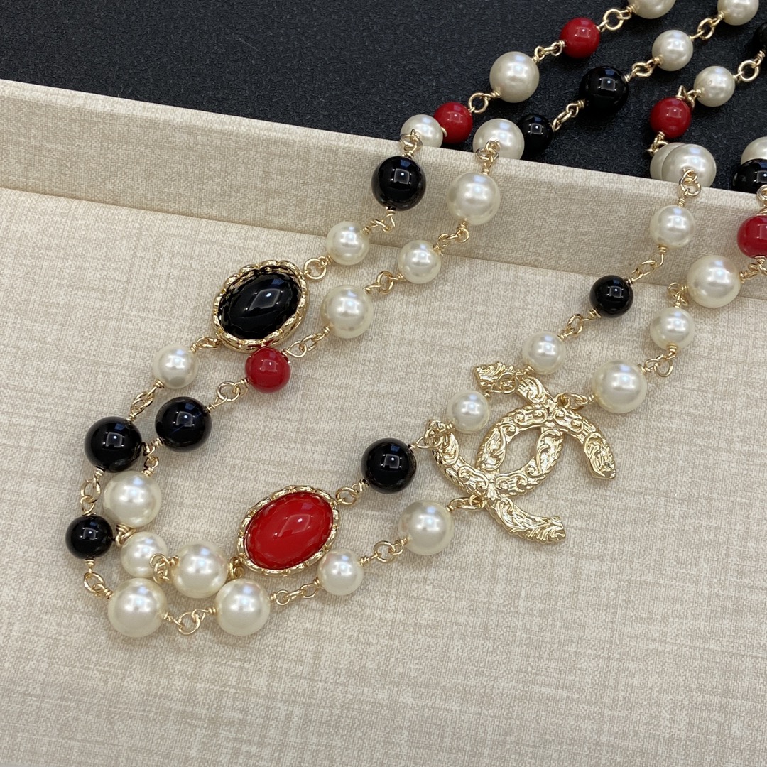 [TOP] CHANEL Pearl Necklace - Gold