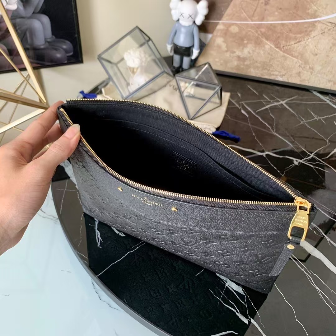 [TOP] Louis Vuitton LV Bag Leather  29.5x21x1 cm - Black