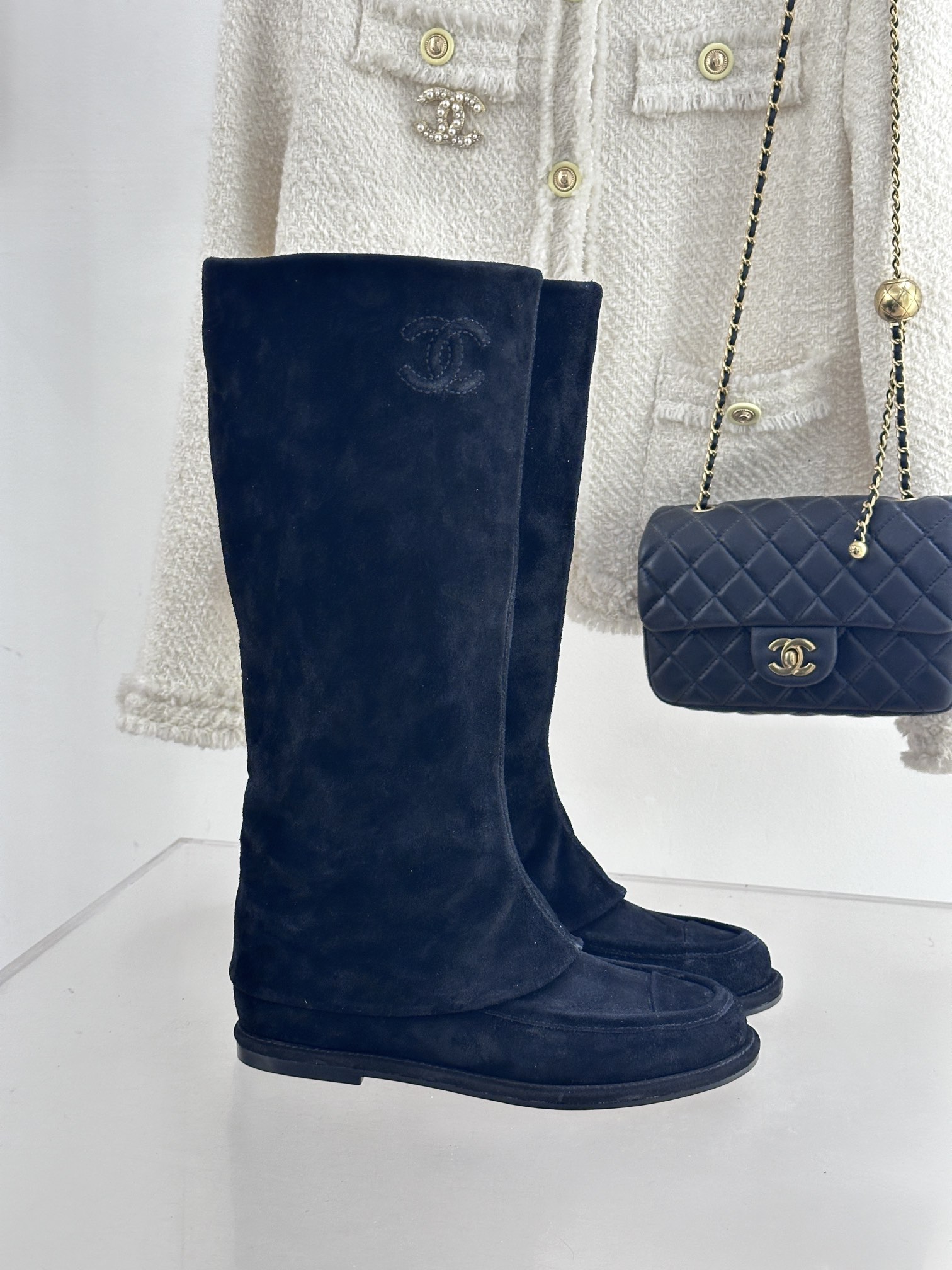 [TOP] CHANEL 25C Suede Pant Boots - 2 Colour