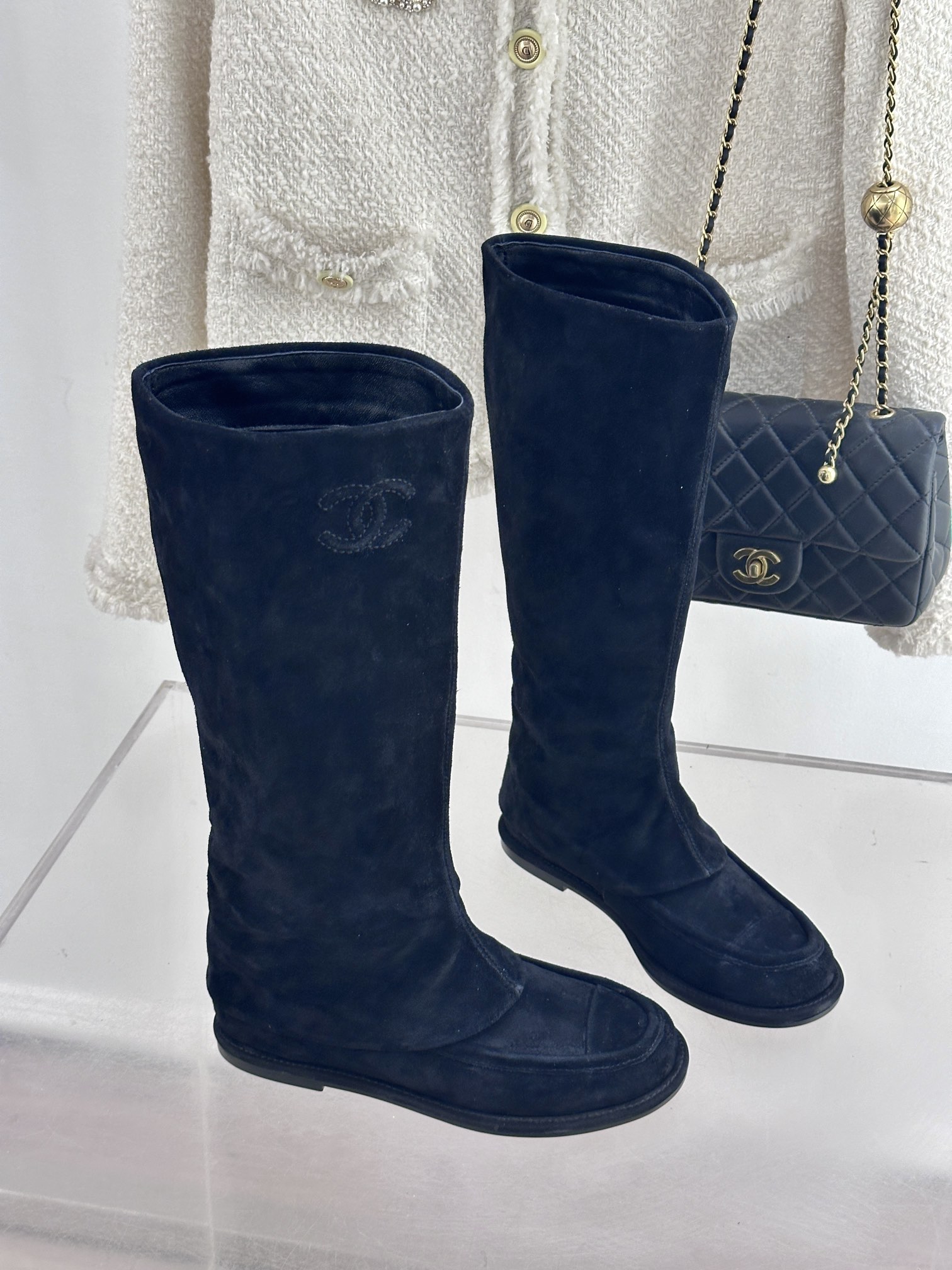 [TOP] CHANEL 25C Suede Pant Boots - 2 Colour