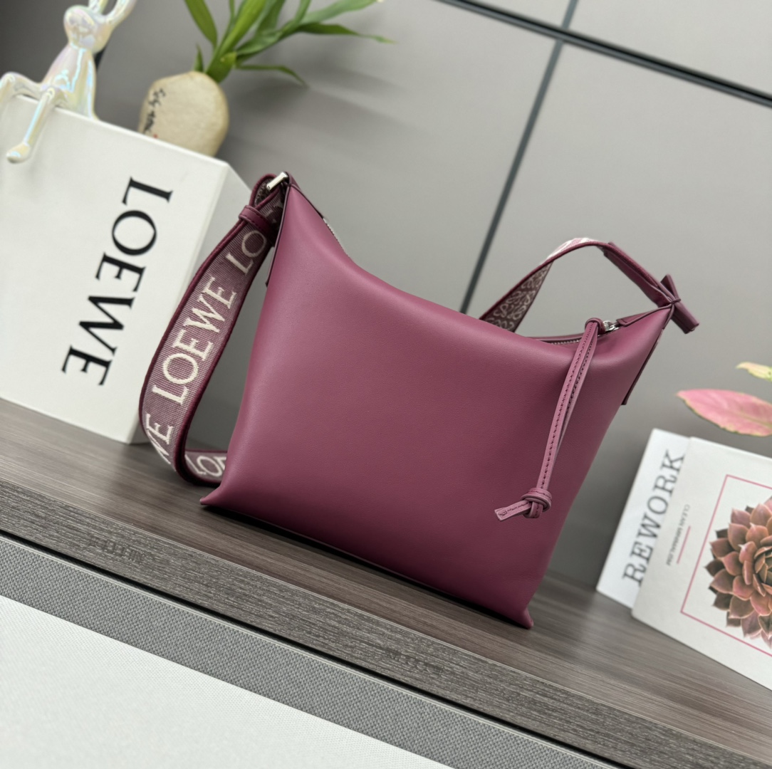 [TOP] LOEWE Cubi Bag Anagram Bag Cow Leather 29*10.5*22cm - Red