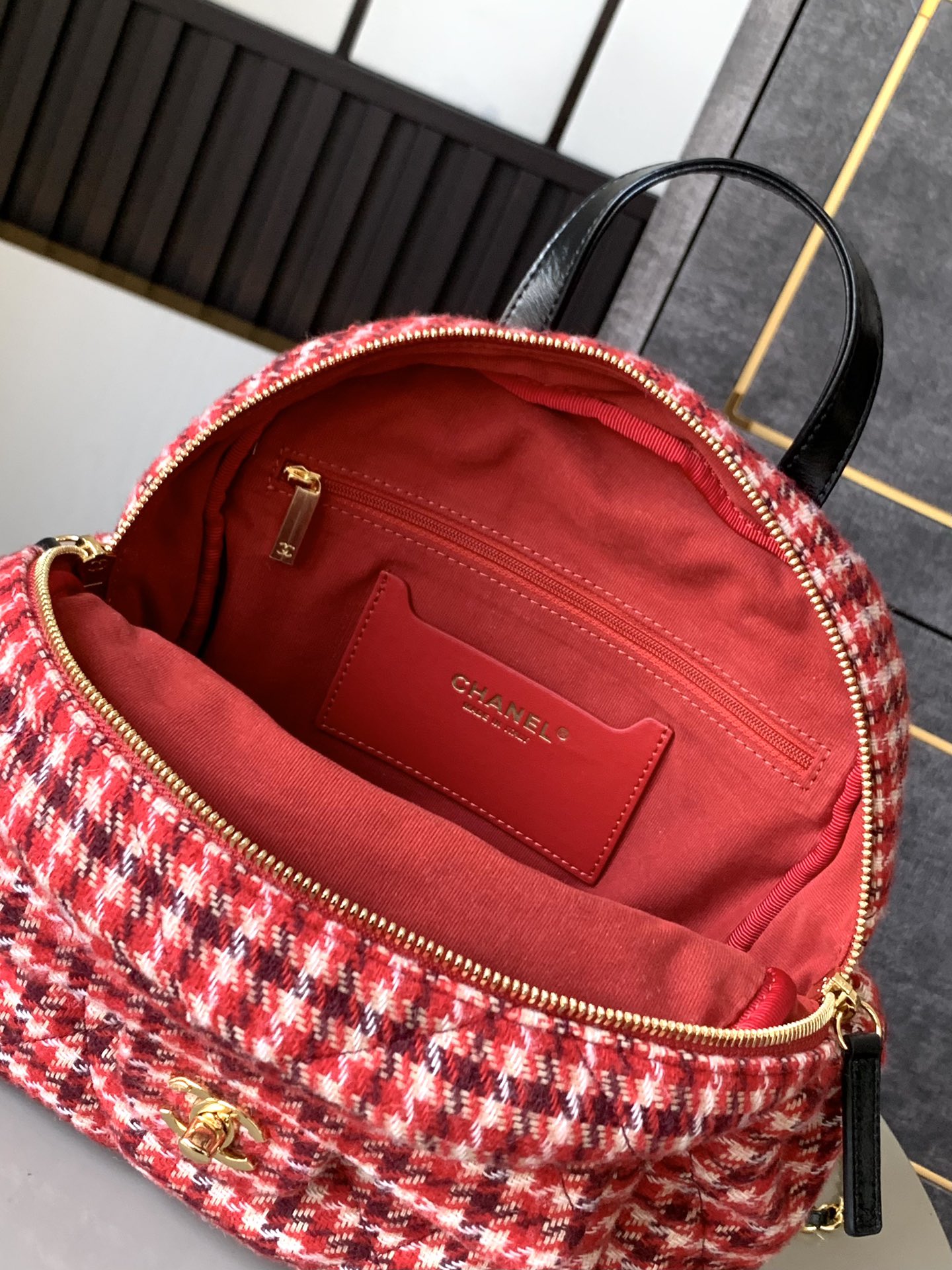 [TOP] CHANEL Houndstooth Backpack 28×26×11cm - Red