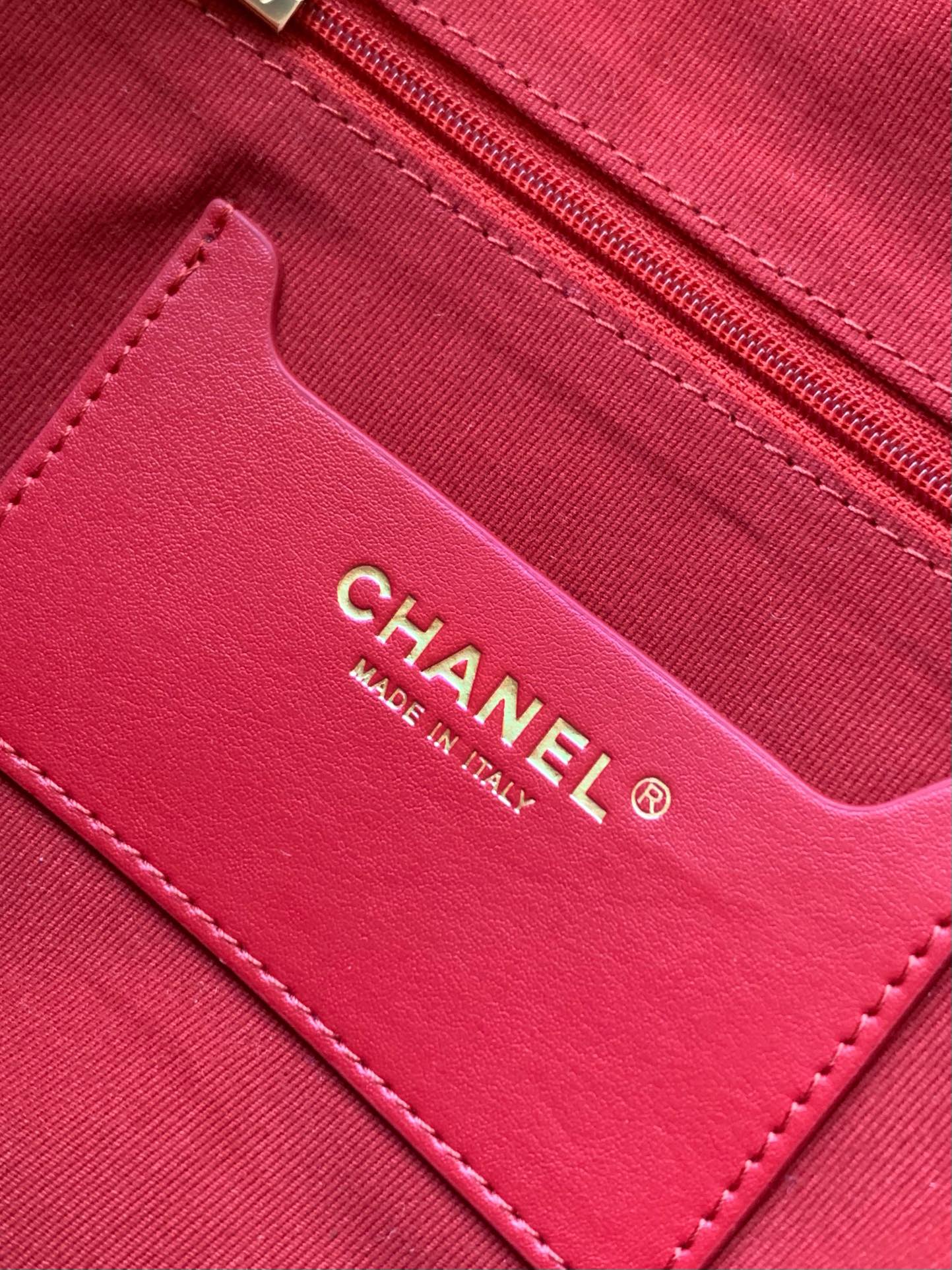 [TOP] CHANEL Houndstooth Backpack 28×26×11cm - Red